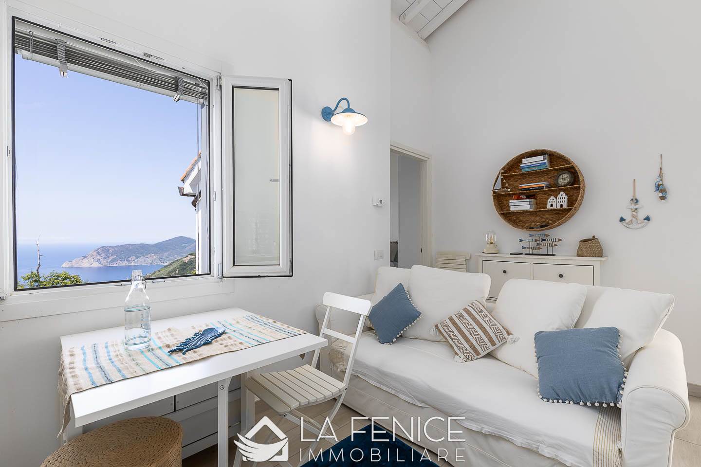 Appartamento indipendente a Vernazza con 2 locali di 46 m2 - Foto Appartamento indipendente a Vernazza con 2 locali di 46 m2 - Foto