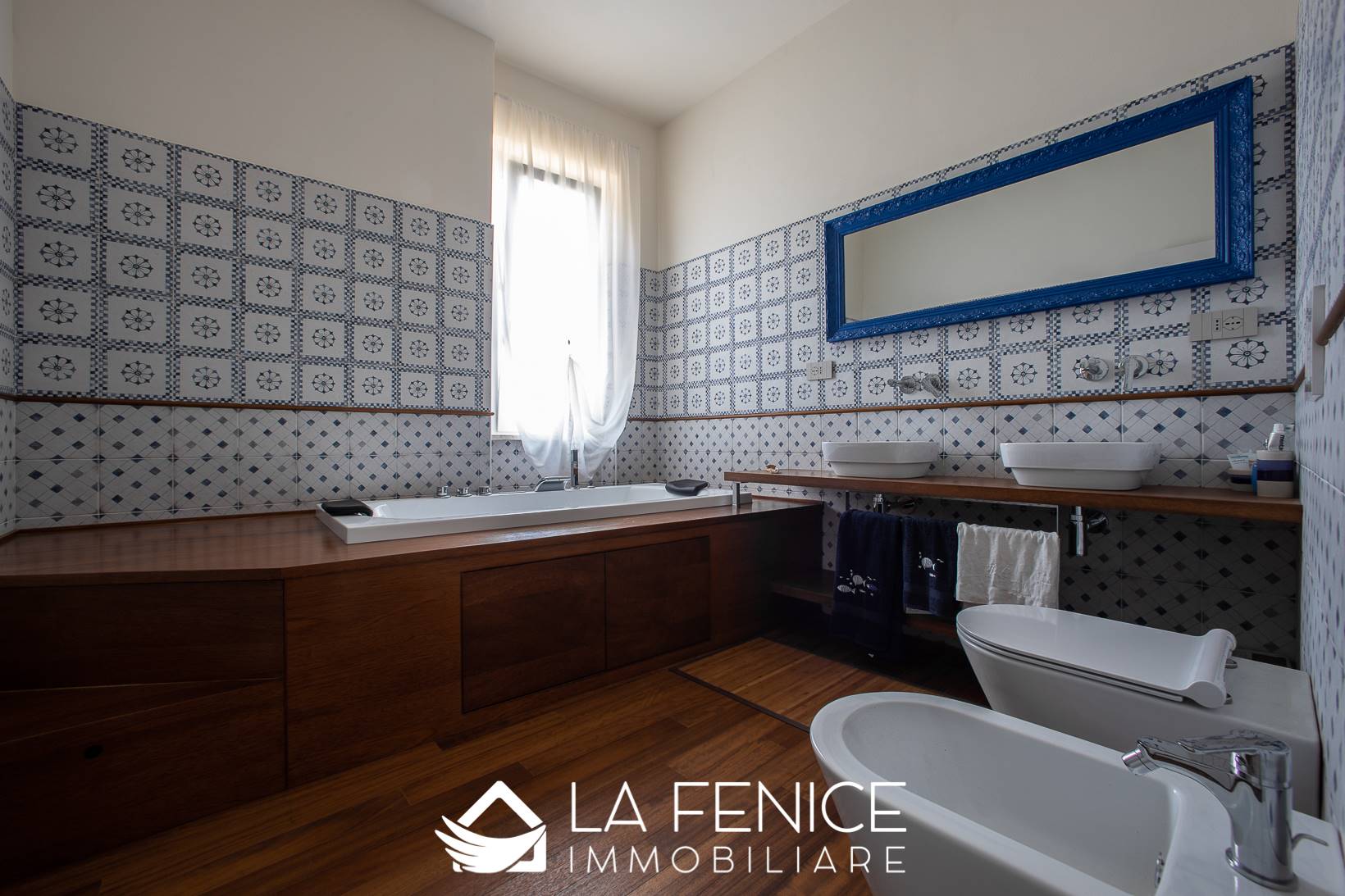 Attico a Lerici con 5 locali di 148 m2 - BAGNO