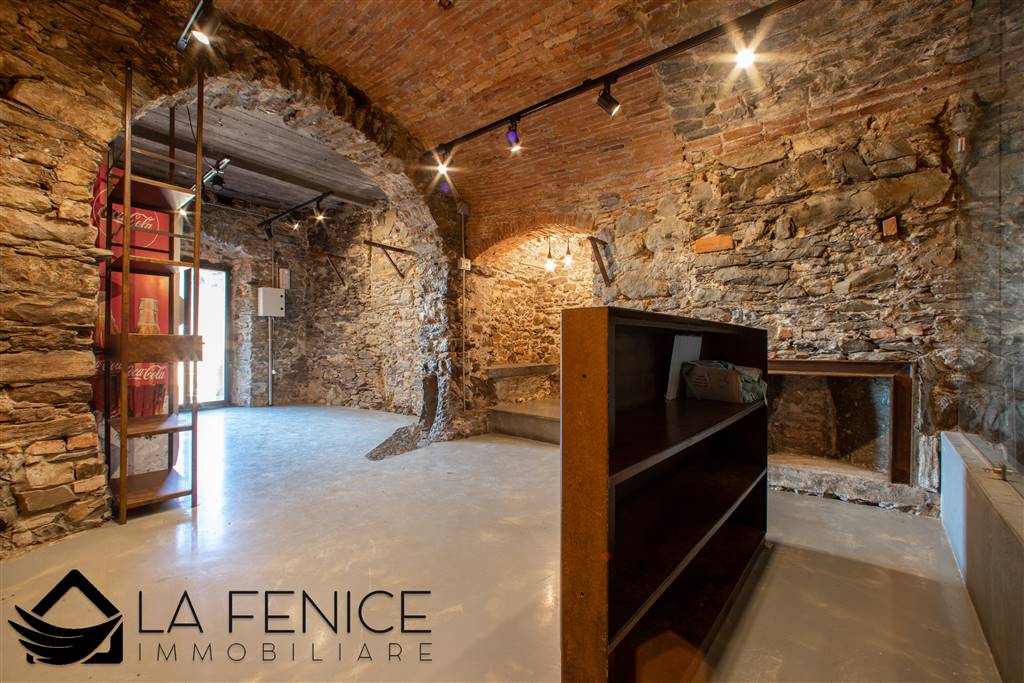 Locale commerciale a Riomaggiore con 1 locali di 30 m2 - LOCALE