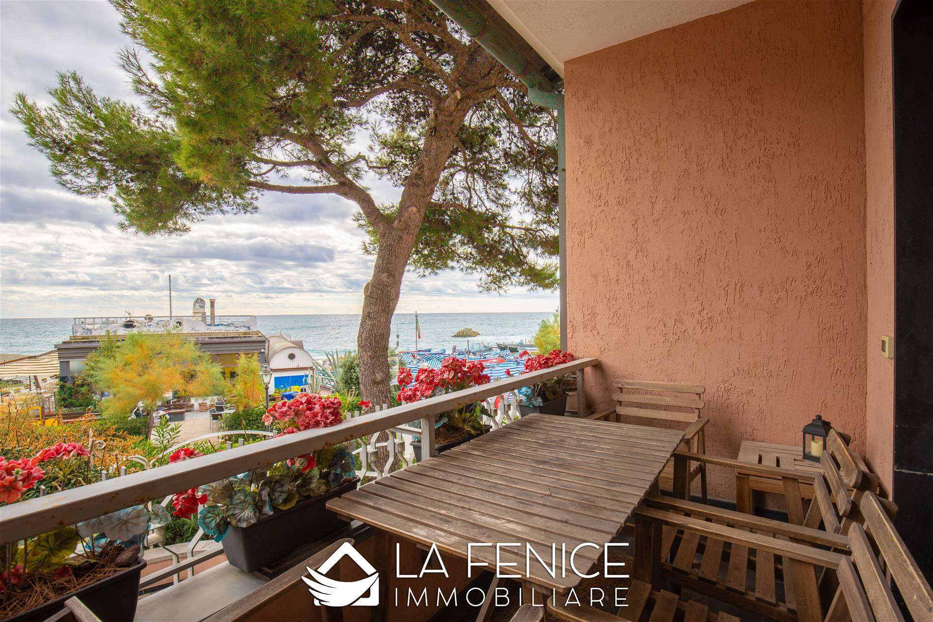 Appartamento a Monterosso al mare con 5 locali di 98 m2 - Foto