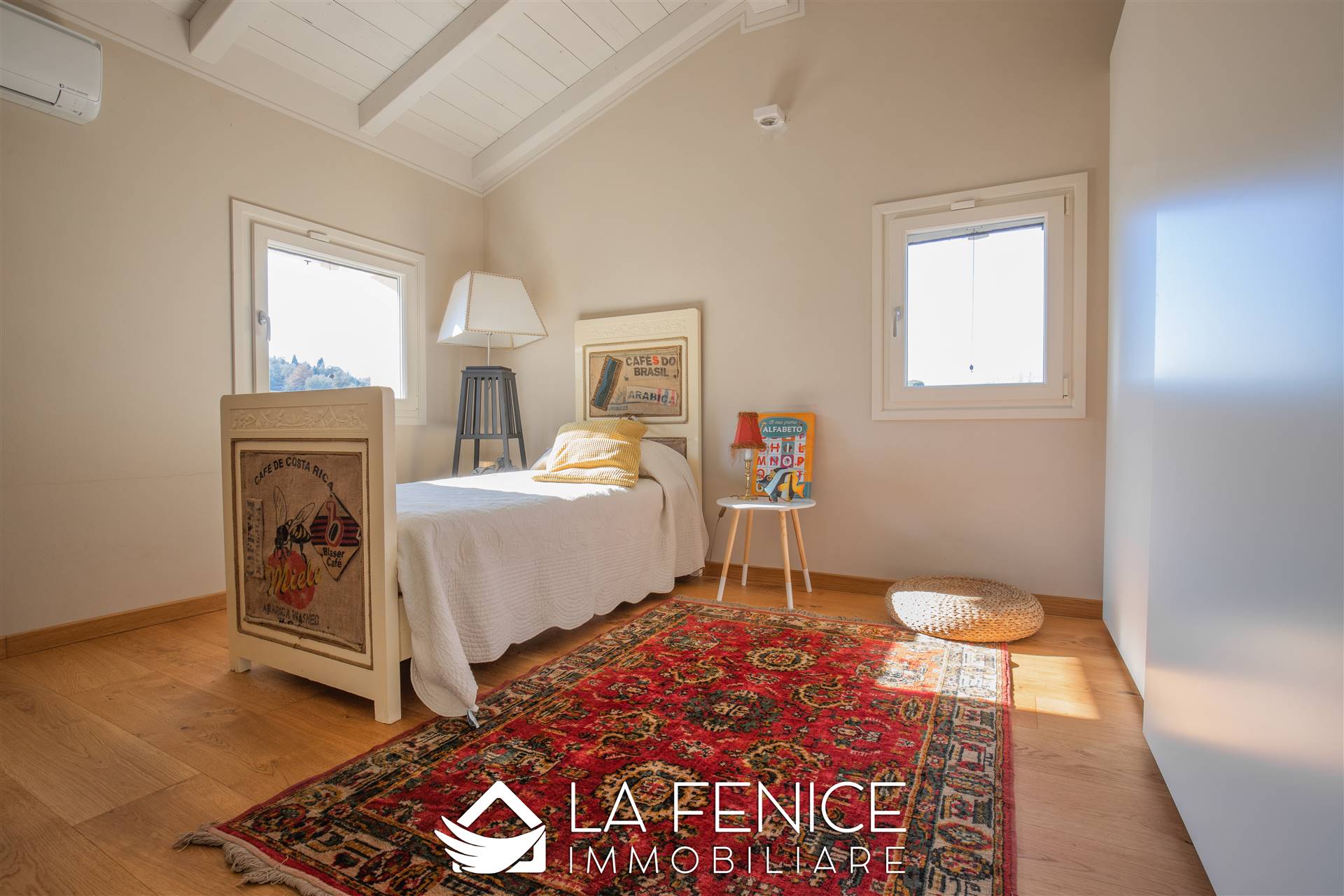 Villa a Vezzano ligure con 8 locali di 216 m2 - Foto