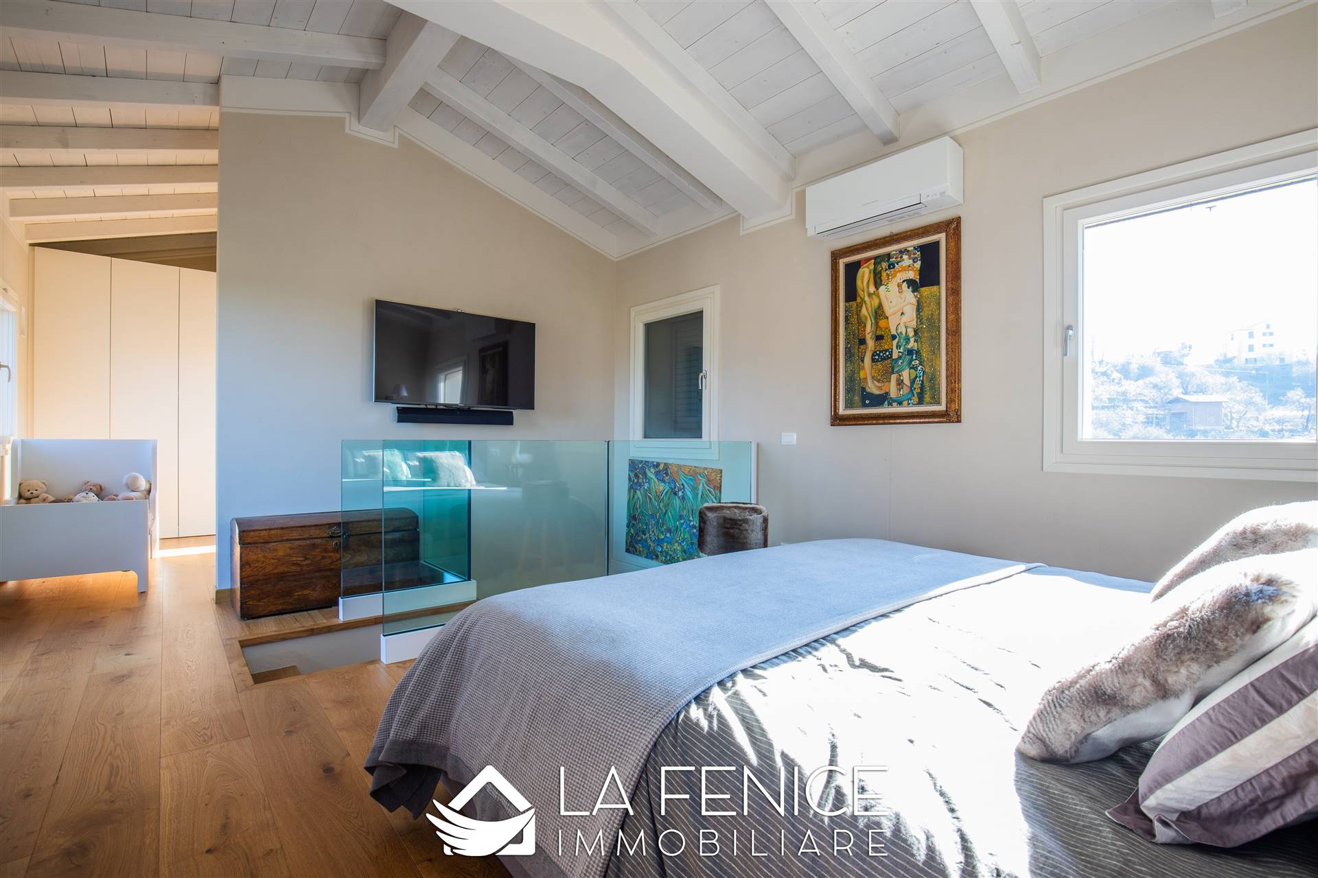 Villa a Vezzano ligure con 8 locali di 216 m2 - Foto