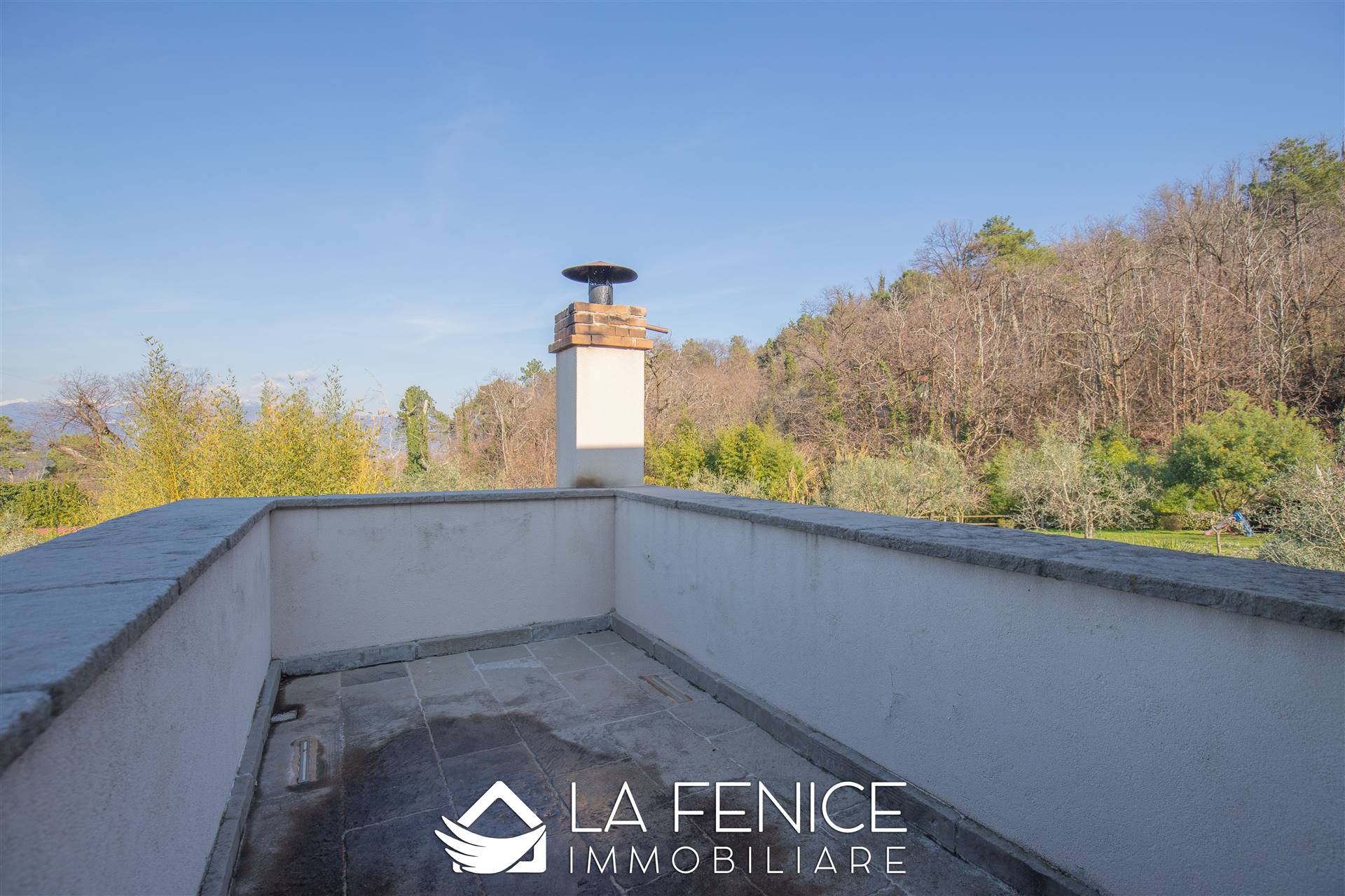 Villa a Vezzano ligure con 8 locali di 216 m2 - Foto