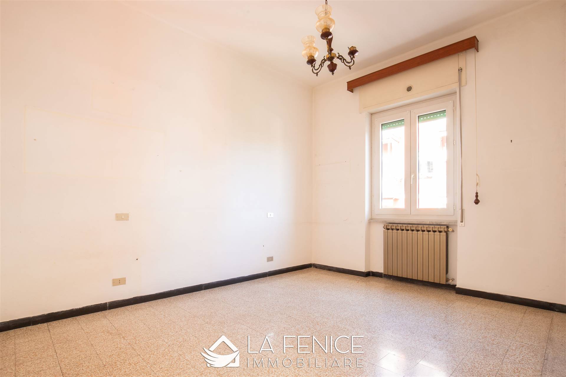 Appartamento a Sarzana con 4 locali di 96 m2 - Foto