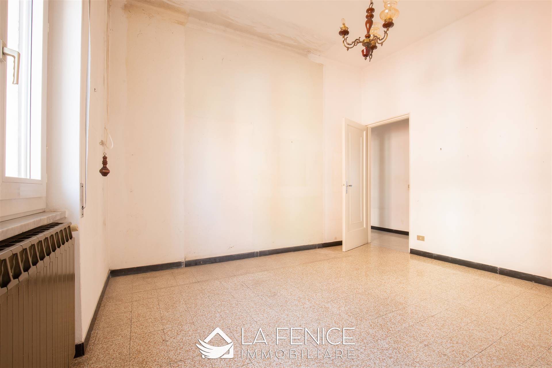 Appartamento a Sarzana con 4 locali di 96 m2 - Foto