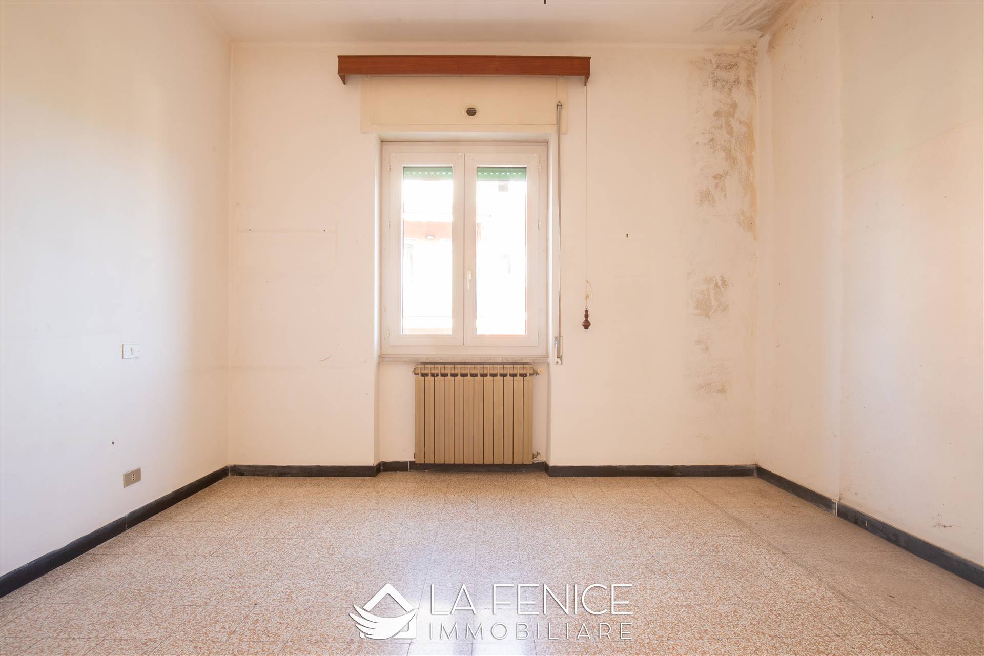 Appartamento a Sarzana con 4 locali di 96 m2 - Foto