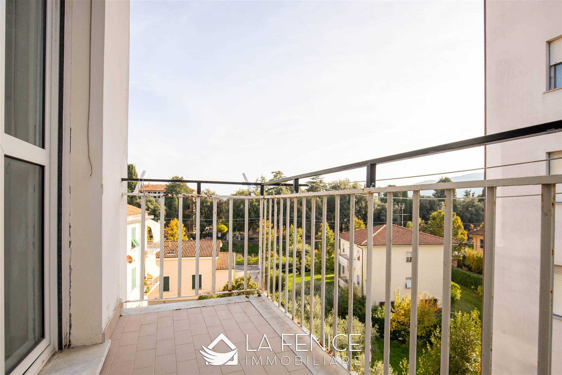 Appartamento a Sarzana con 4 locali di 96 m2 - Foto