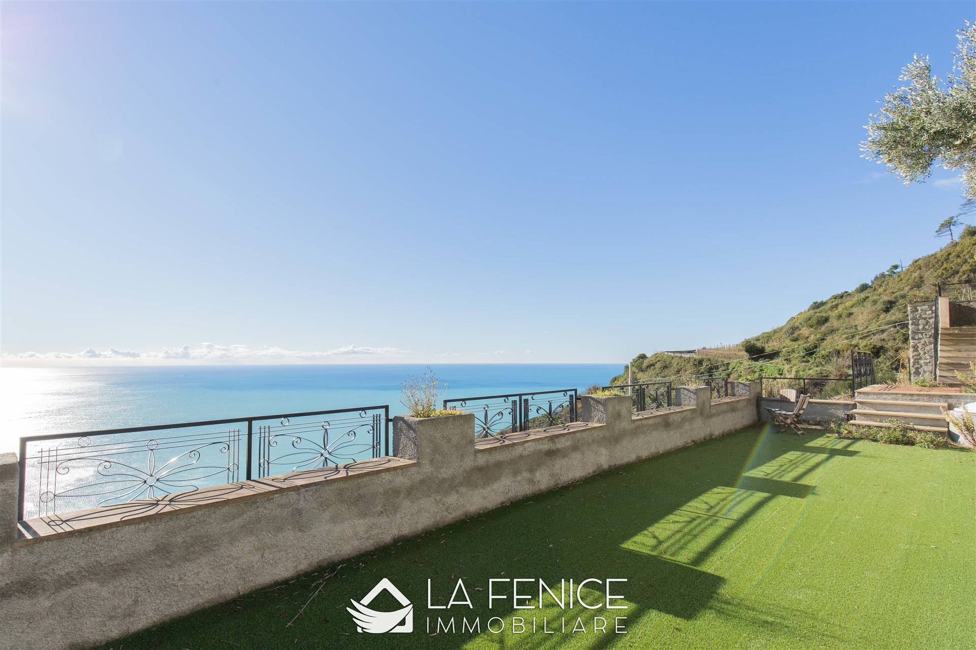 Villa a Vernazza con 5 locali di 227 m2 - Foto
