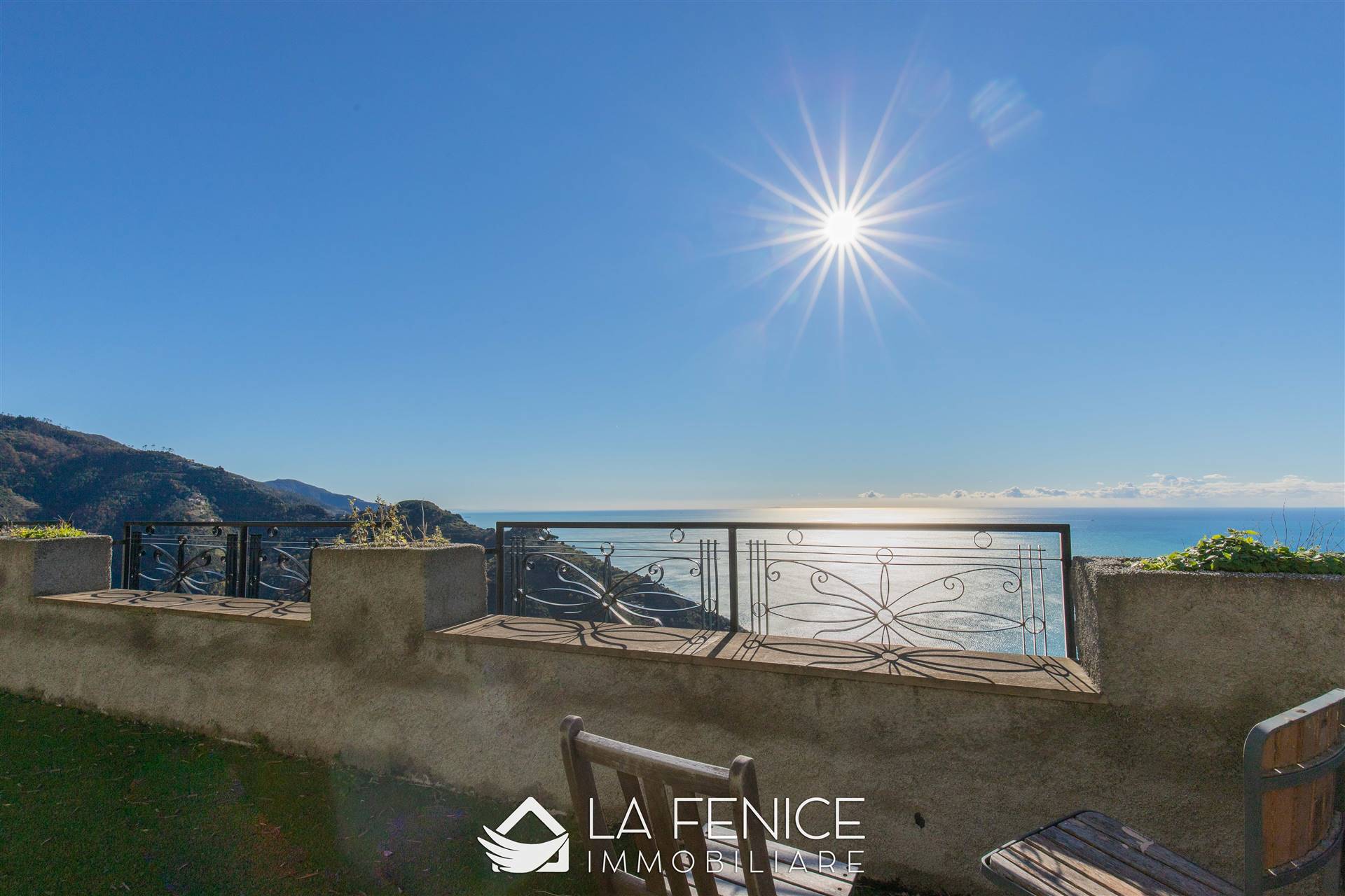 Villa a Vernazza con 5 locali di 227 m2 - Foto