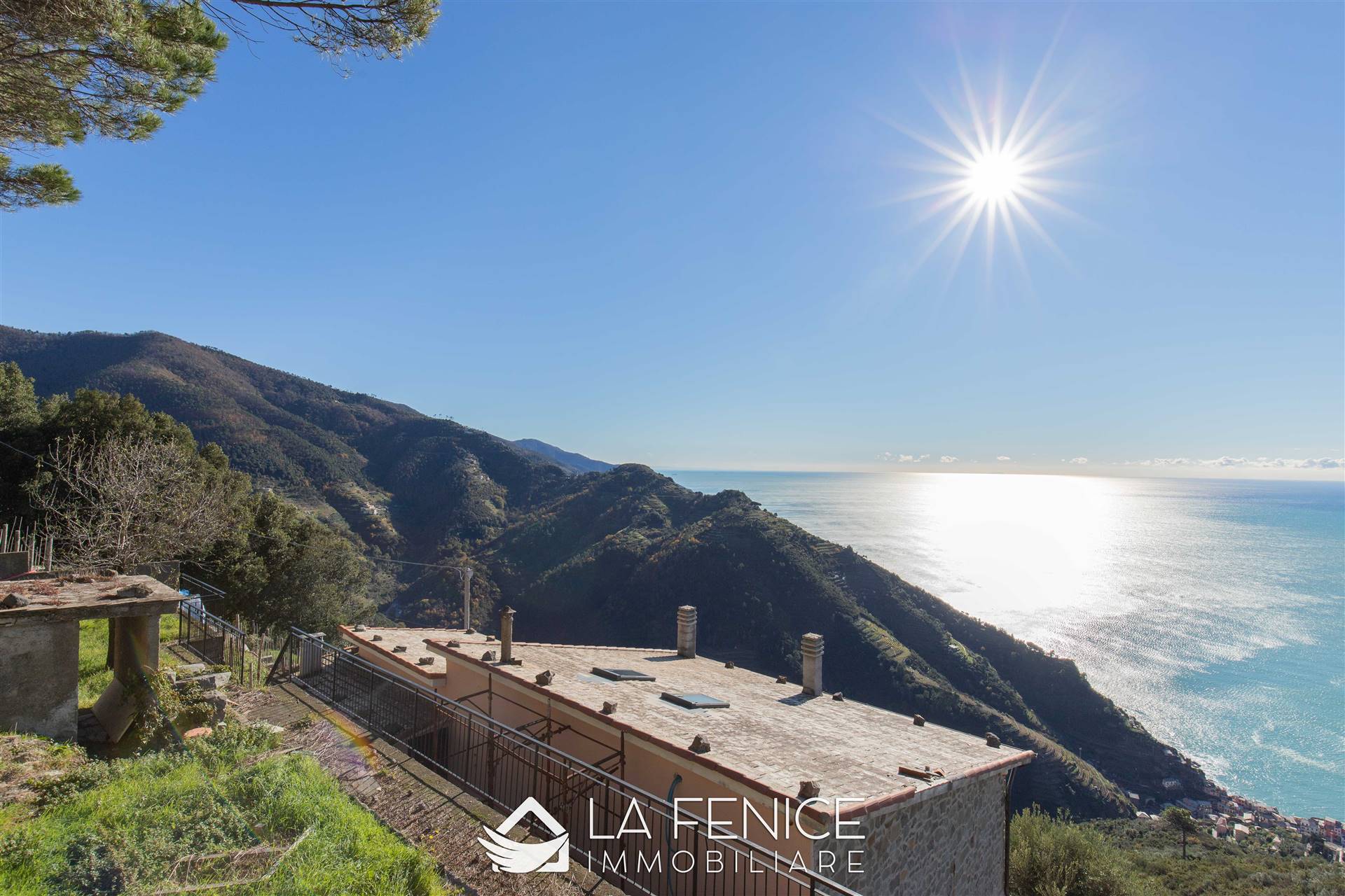 Villa a Vernazza con 5 locali di 227 m2 - Foto