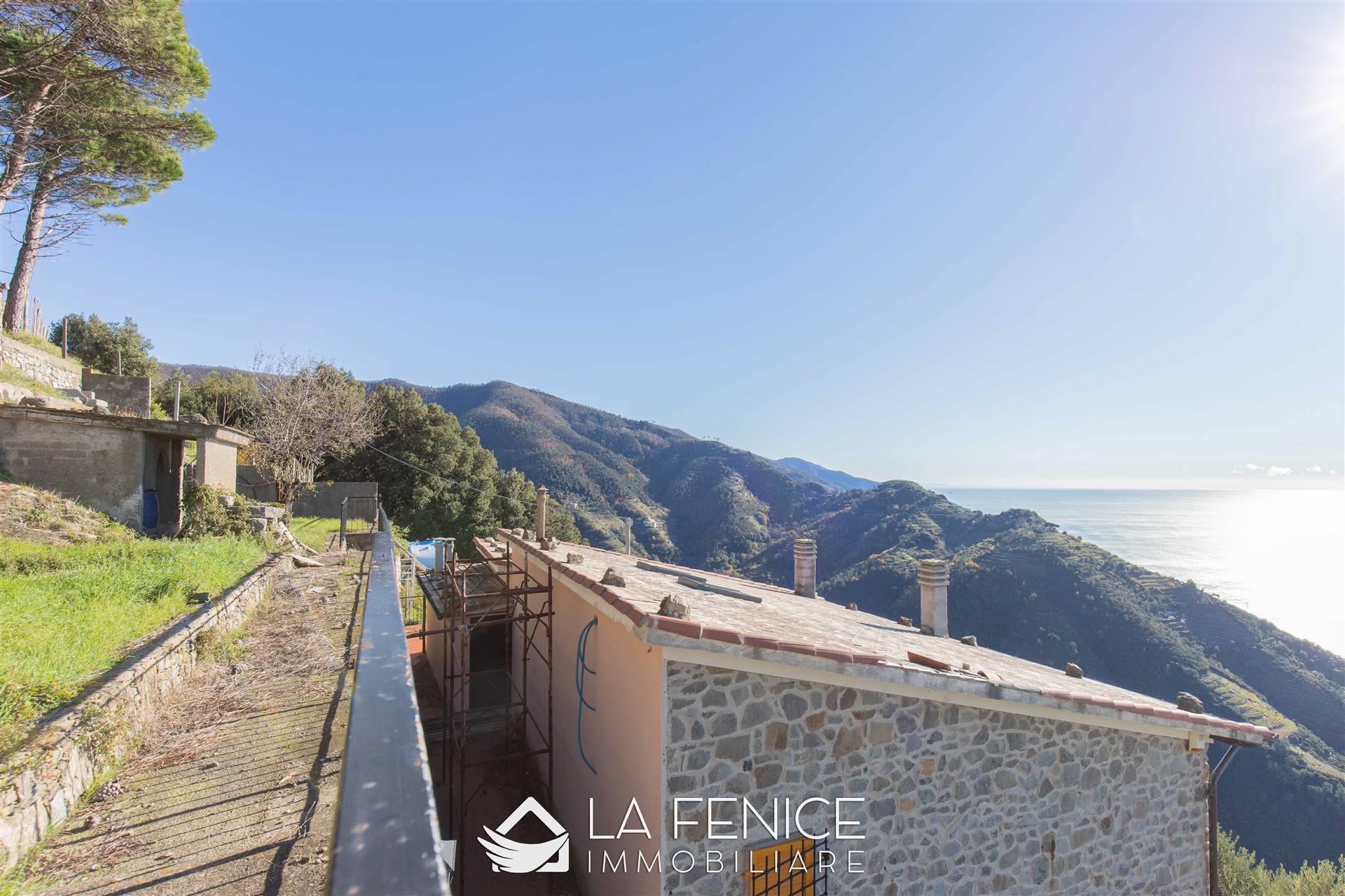 Villa a Vernazza con 5 locali di 227 m2 - Foto