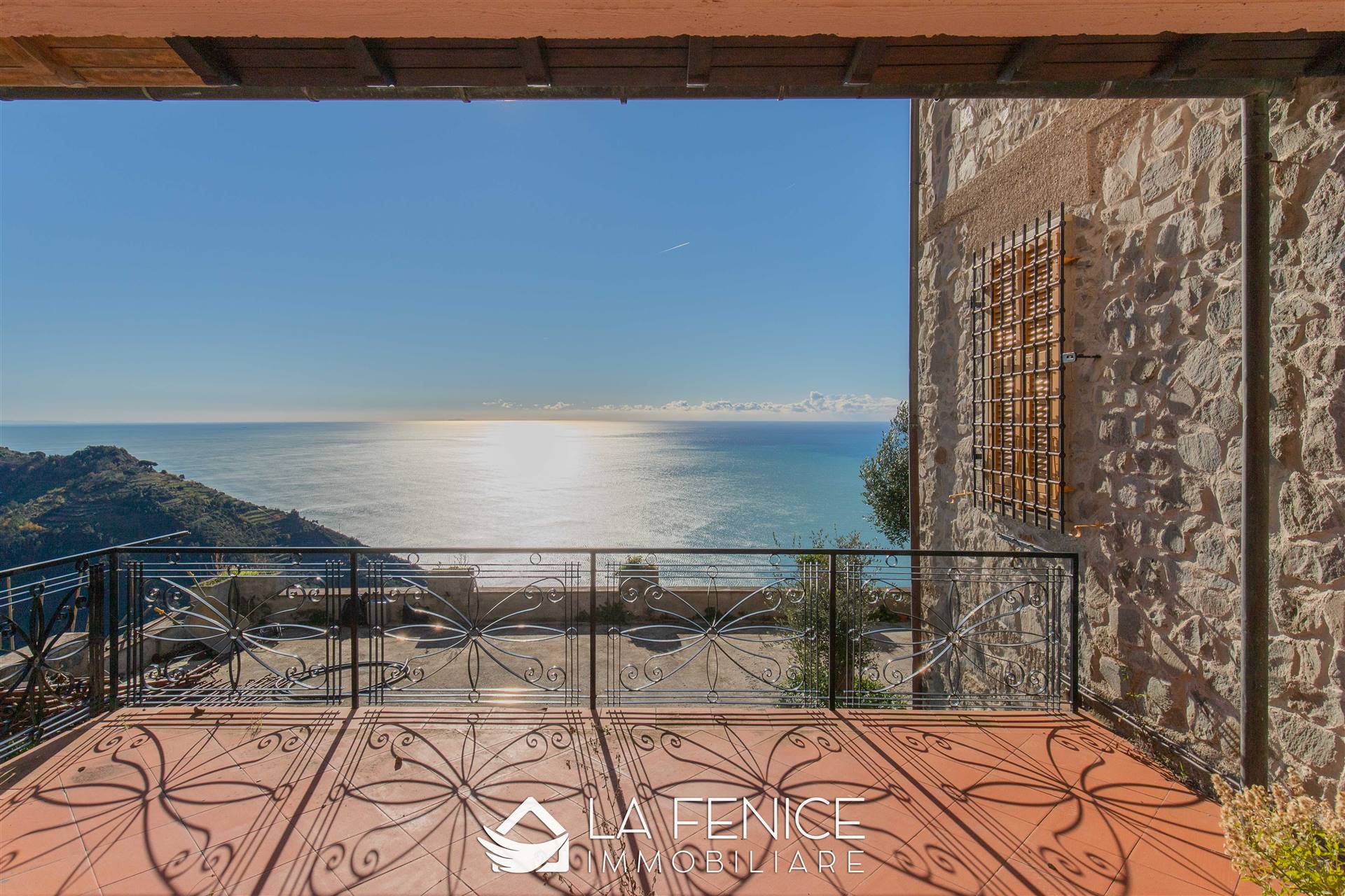Villa a Vernazza con 5 locali di 227 m2 - Foto