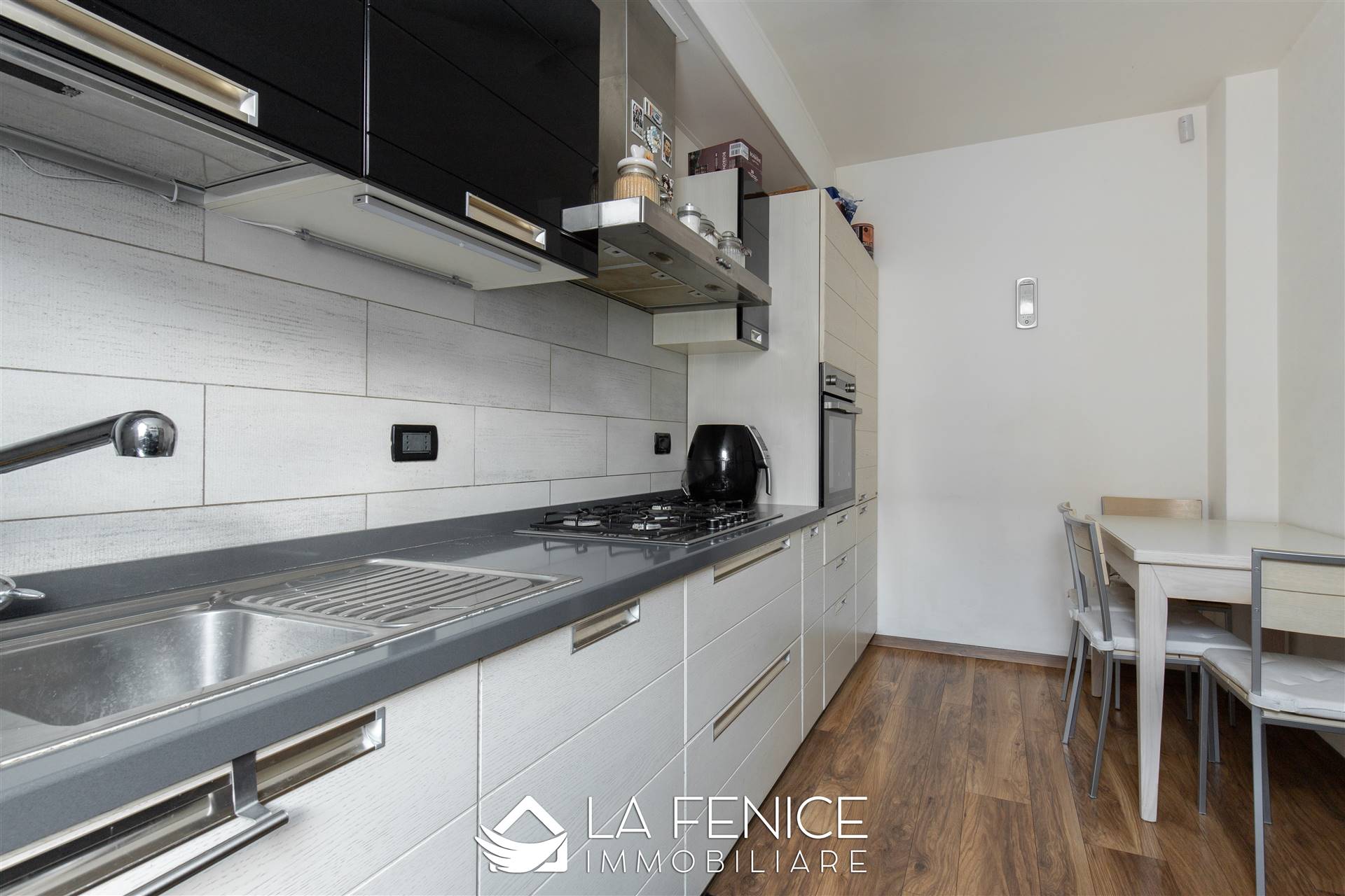 Appartamento a Sarzana con 5 locali di 114 m2 - Foto