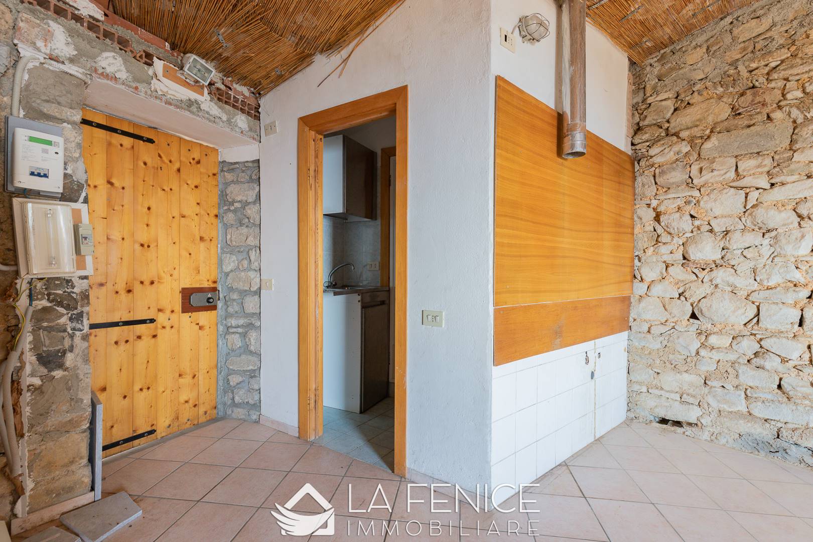 Laboratorio a Riomaggiore con 1 locali di 23 m2 - Foto