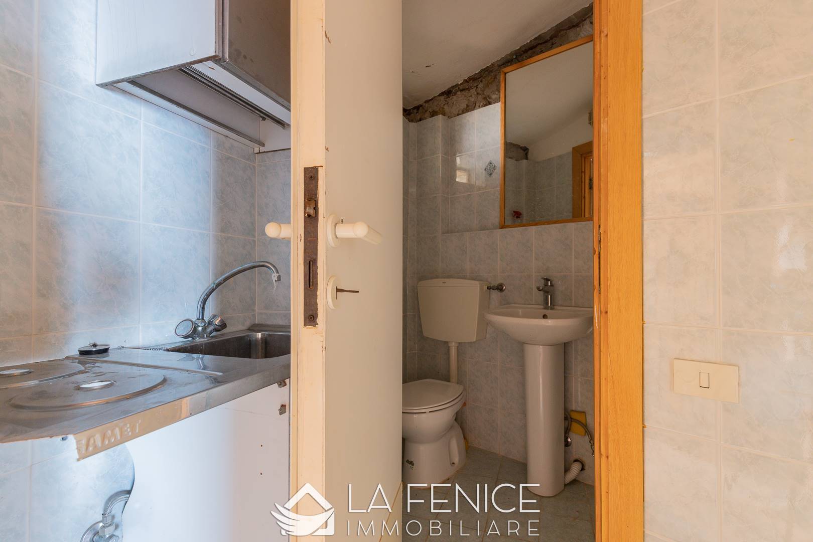 Laboratorio a Riomaggiore con 1 locali di 23 m2 - Foto