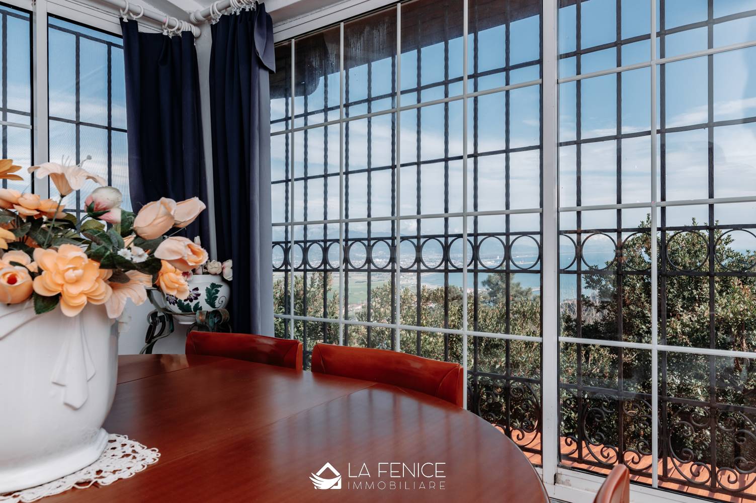 Villa a Ameglia con 16 locali di 312 m2 - Foto