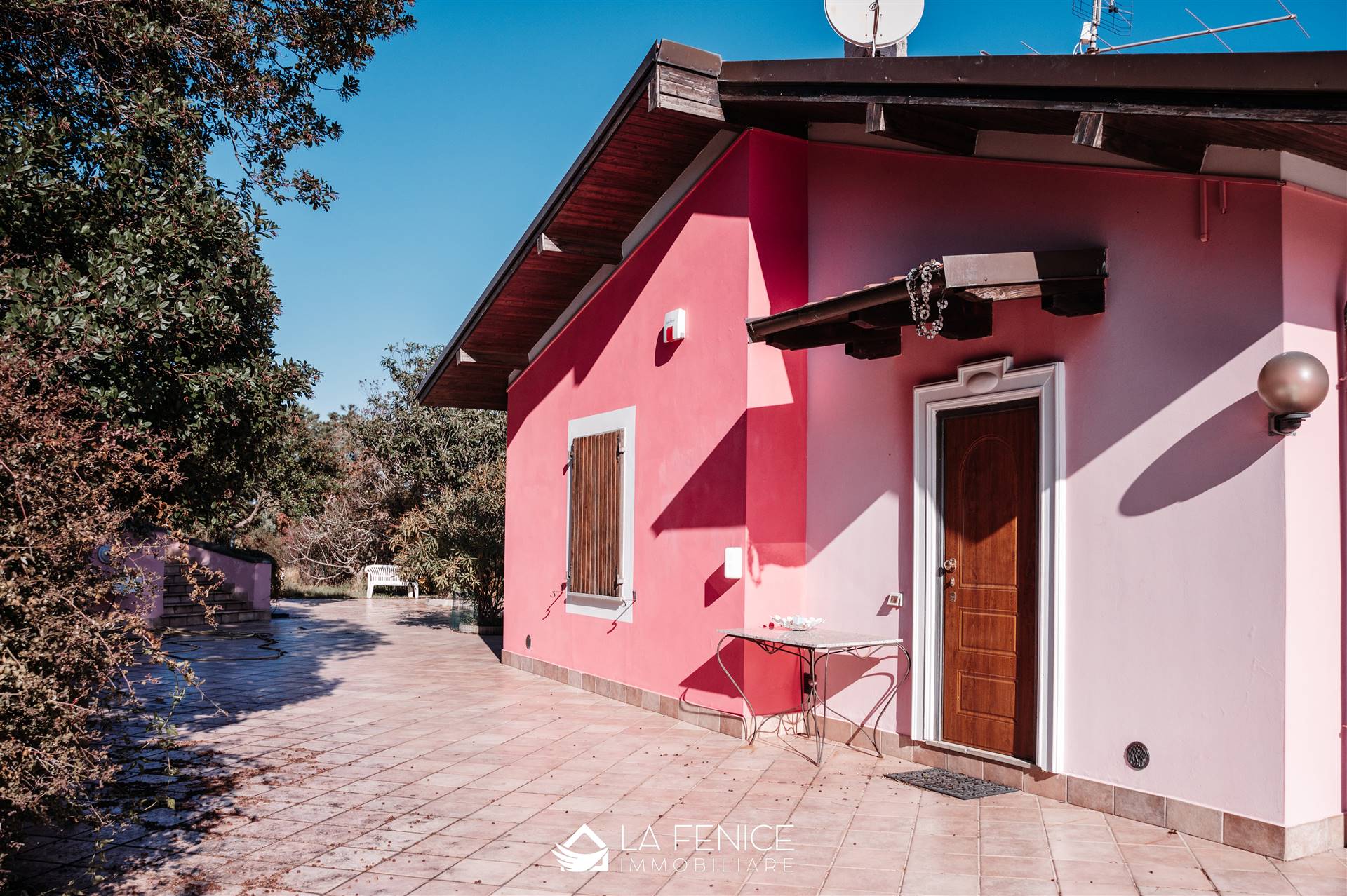 Villa a Ameglia con 16 locali di 312 m2 - Foto