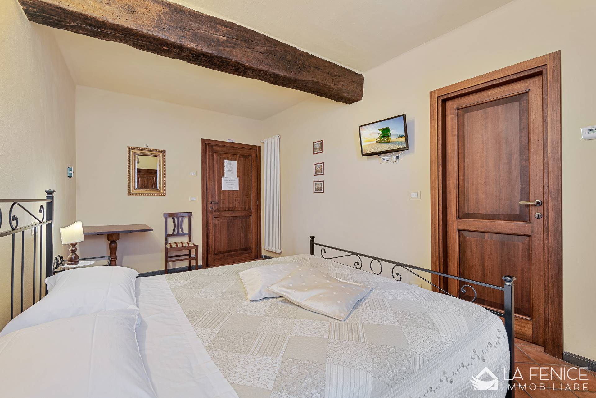 Villa a Beverino con 17 locali di 485 m2 - CAMERA 2