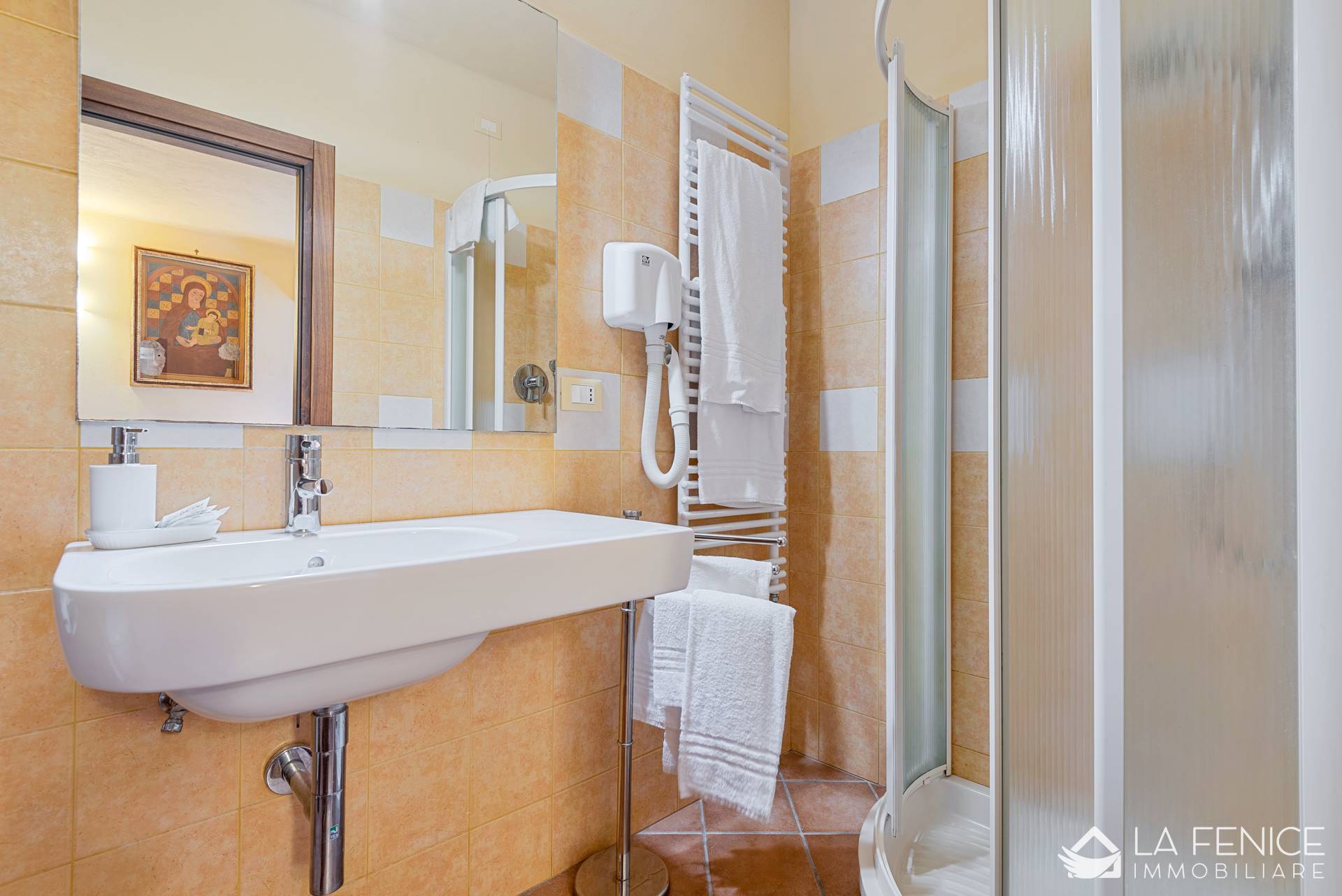 Villa a Beverino con 17 locali di 485 m2 - BAGNO 2