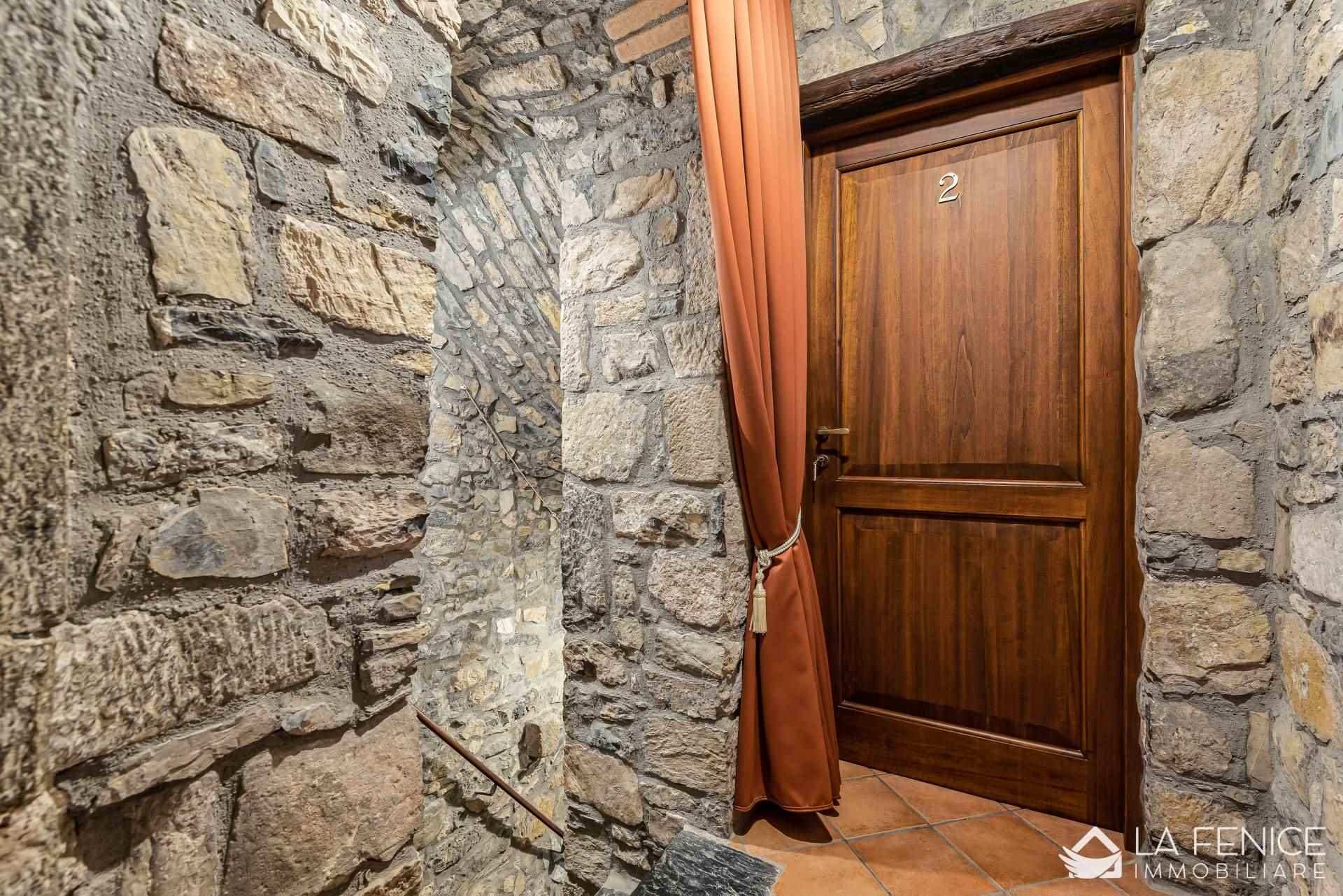 Villa a Beverino con 17 locali di 485 m2 - DISIMPEGNO