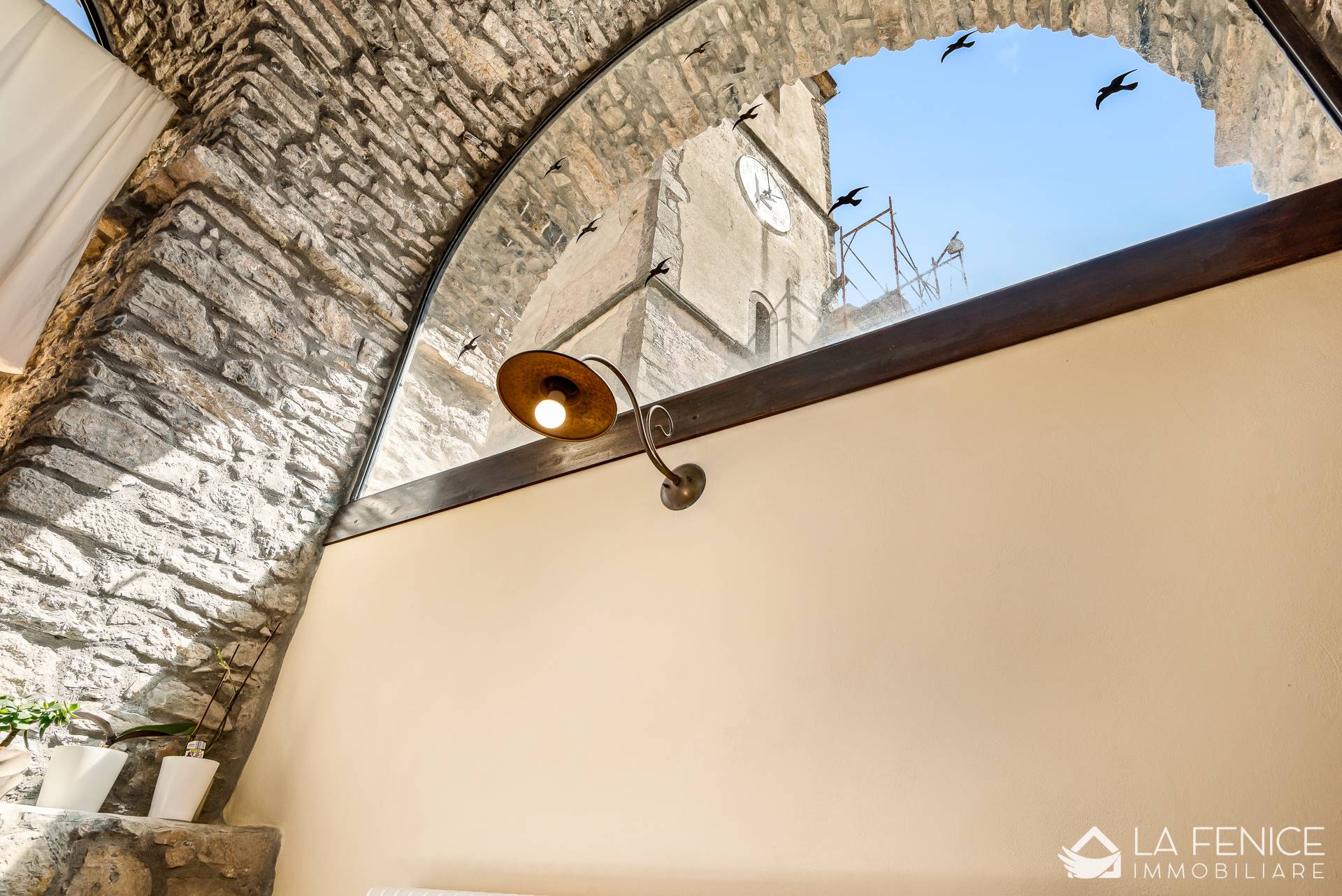 Villa a Beverino con 17 locali di 485 m2 - DETTAGLIO