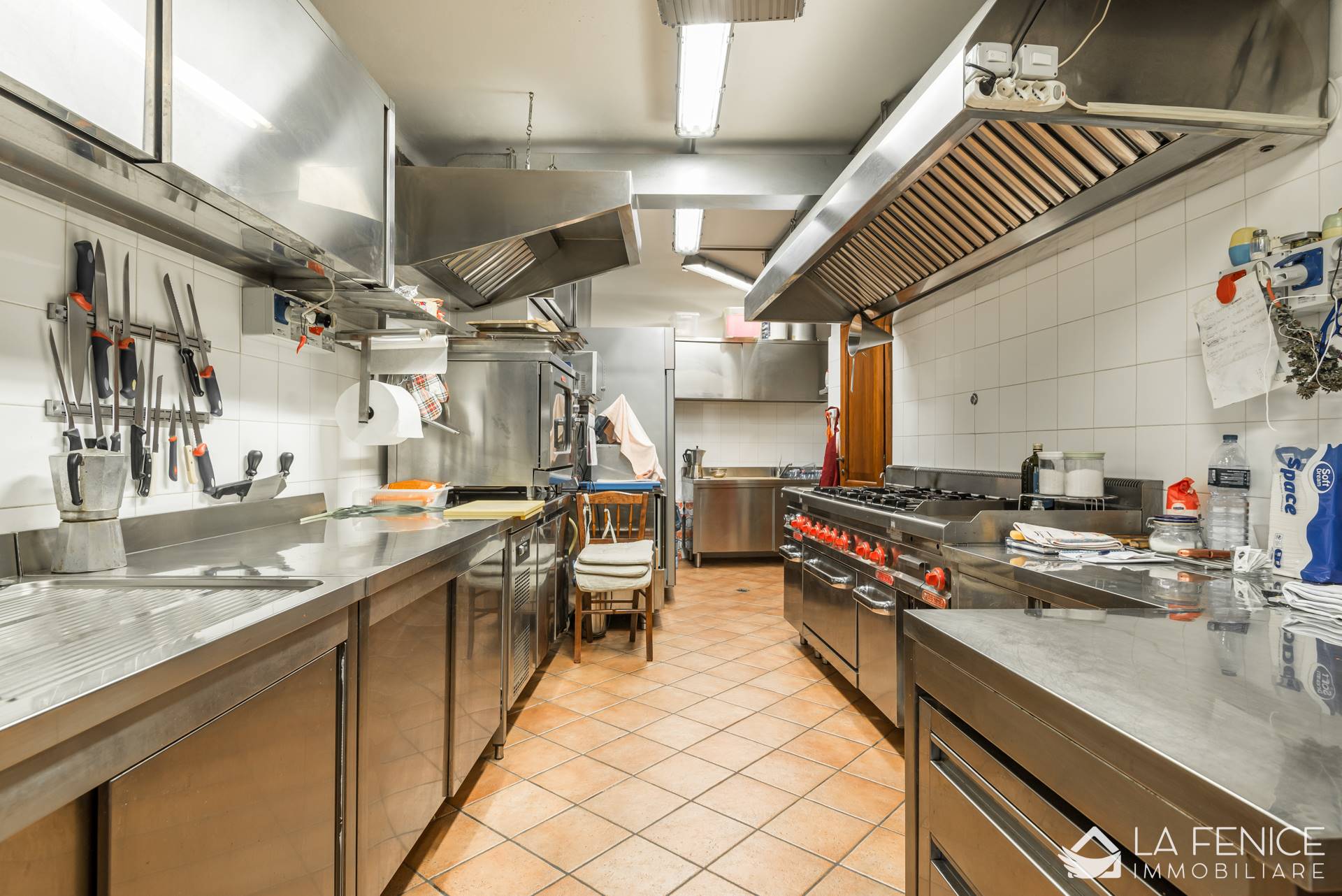 Villa a Beverino con 17 locali di 485 m2 - CUCINA