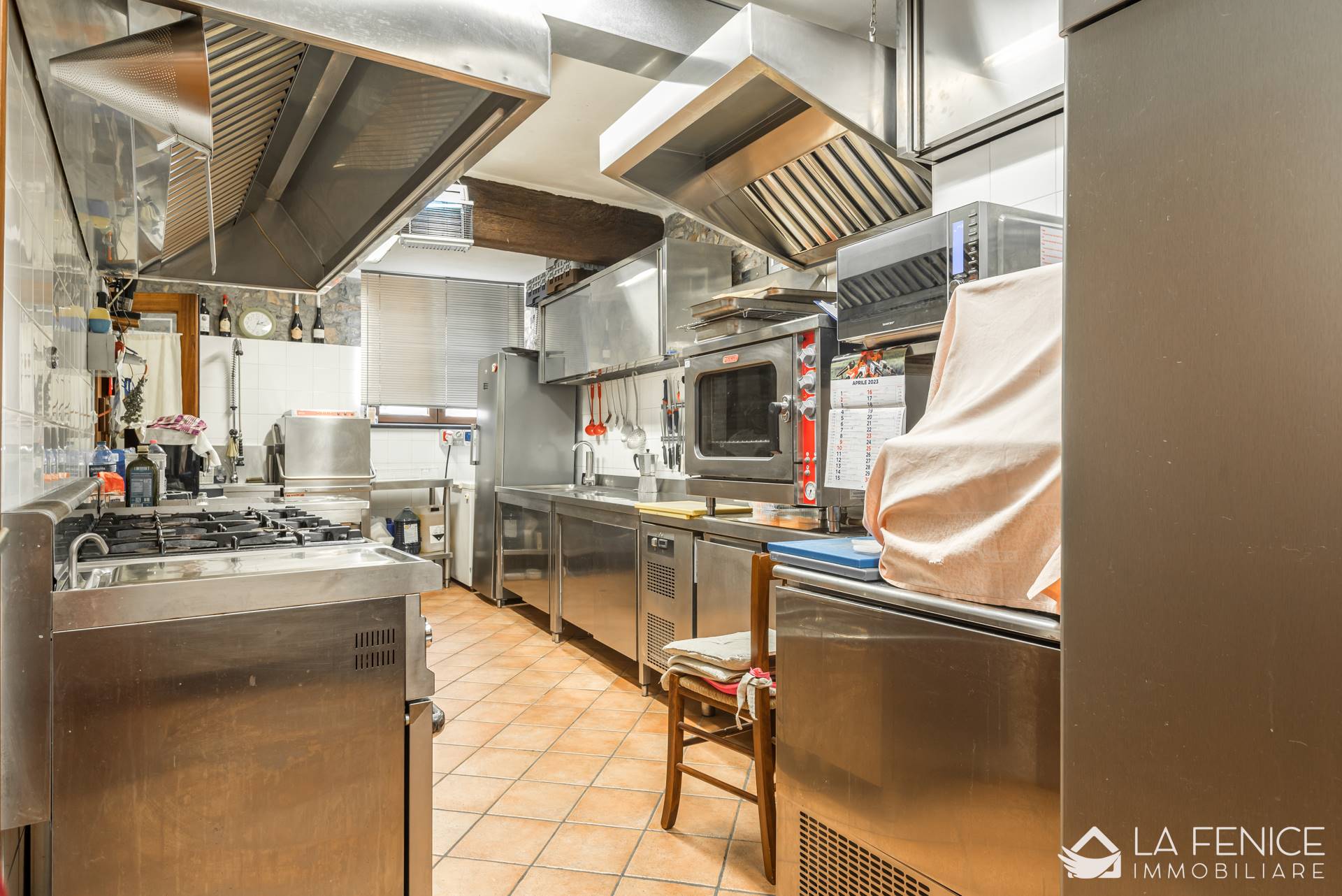 Villa a Beverino con 17 locali di 485 m2 - CUCINA