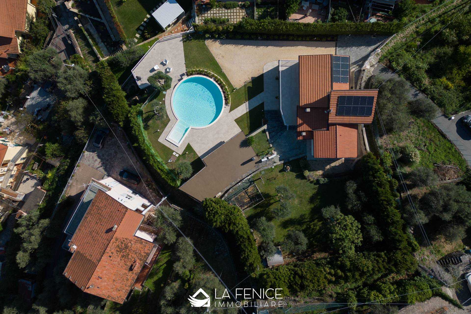 Villa a La spezia con 7 locali di 149 m2 - Foto