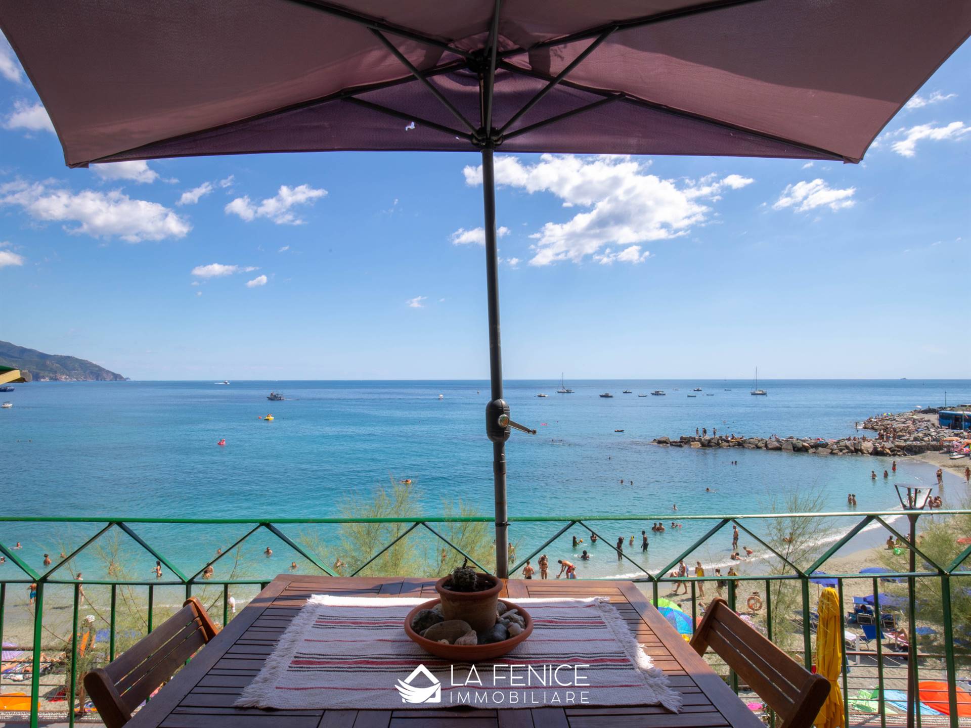 Attività commerciale a Monterosso al mare con 2 locali di 40 m2 - Foto