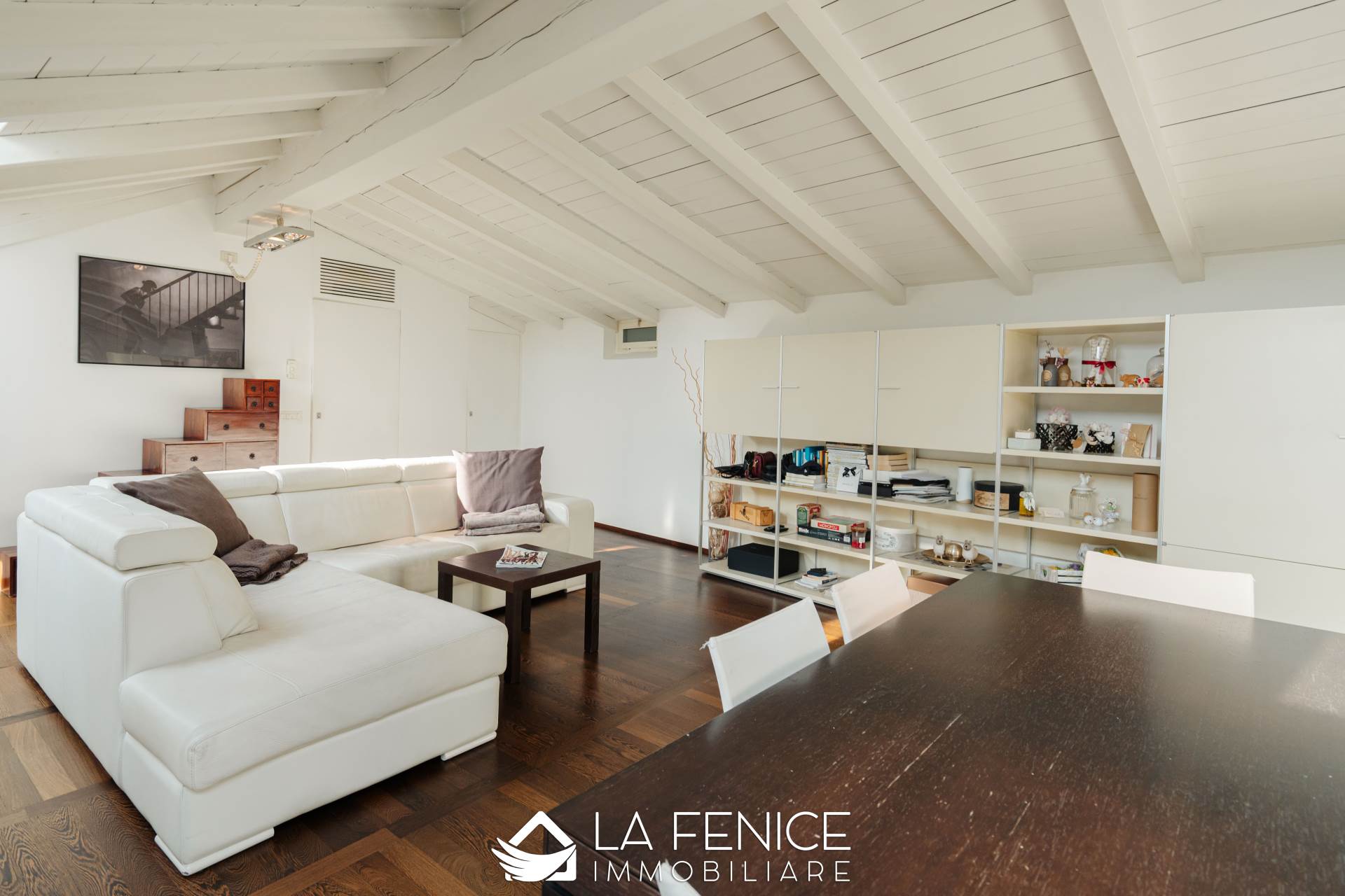 Mansarda a Piacenza con 6 locali di 109 m2 - Foto