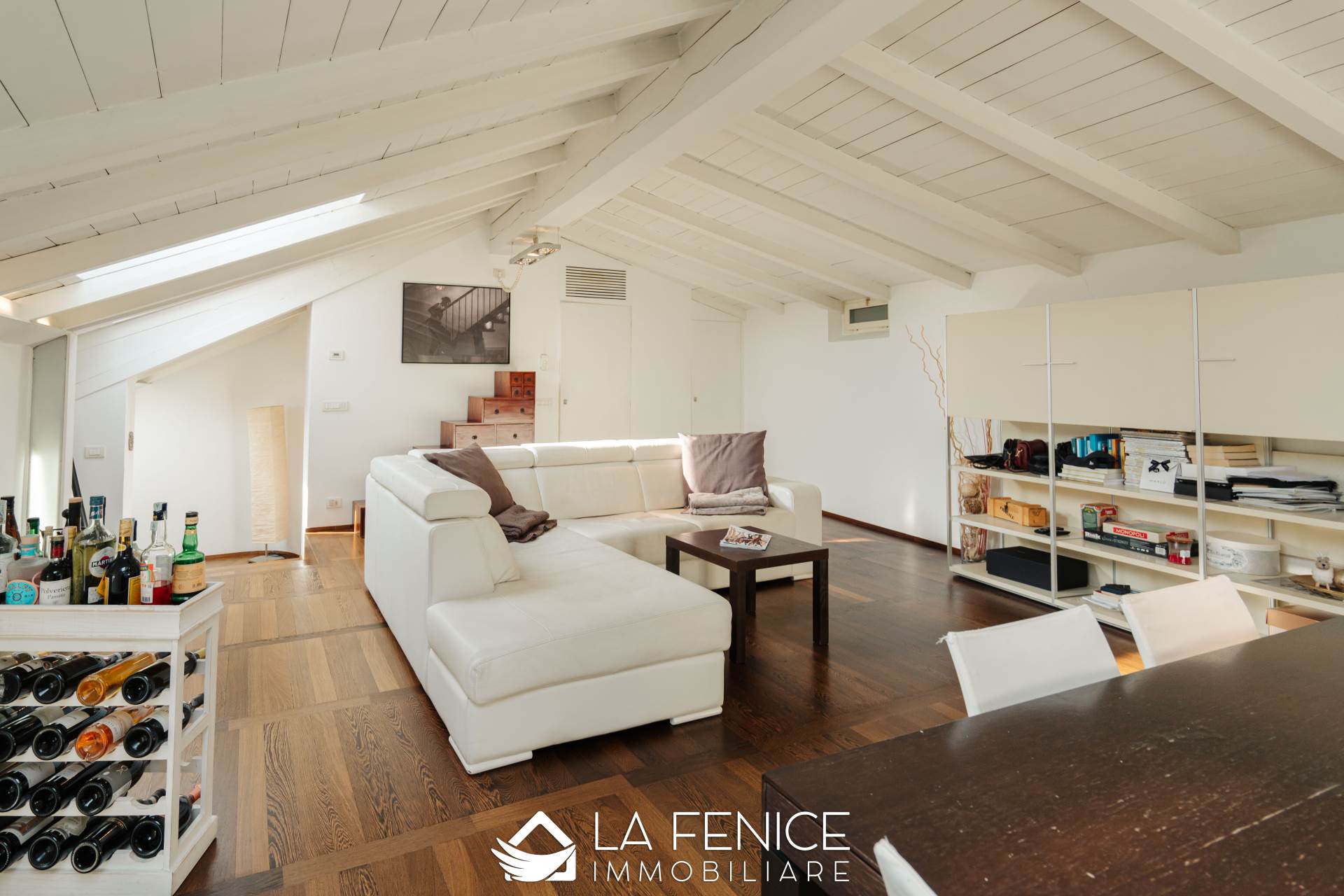 Mansarda a Piacenza con 6 locali di 109 m2 - Foto