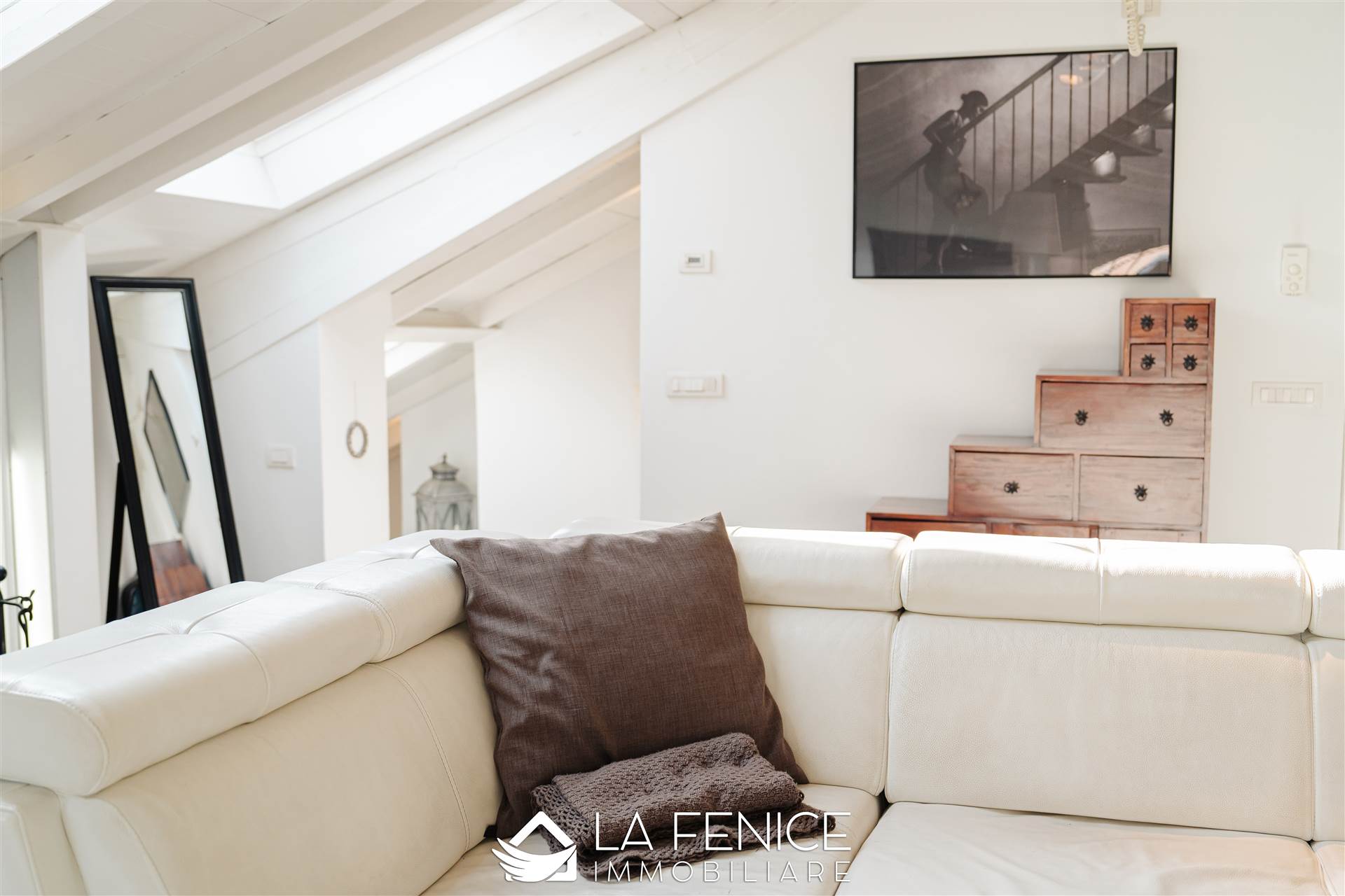 Mansarda a Piacenza con 6 locali di 109 m2 - Foto