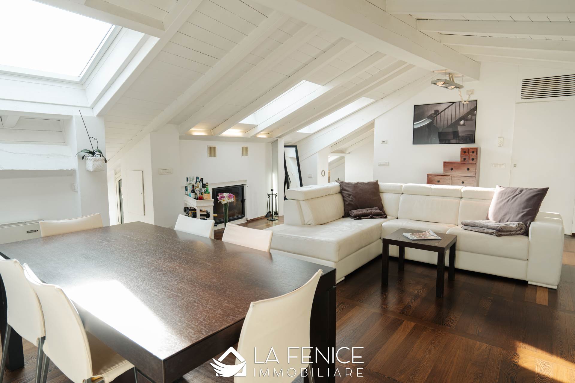 Mansarda a Piacenza con 6 locali di 109 m2 - Foto