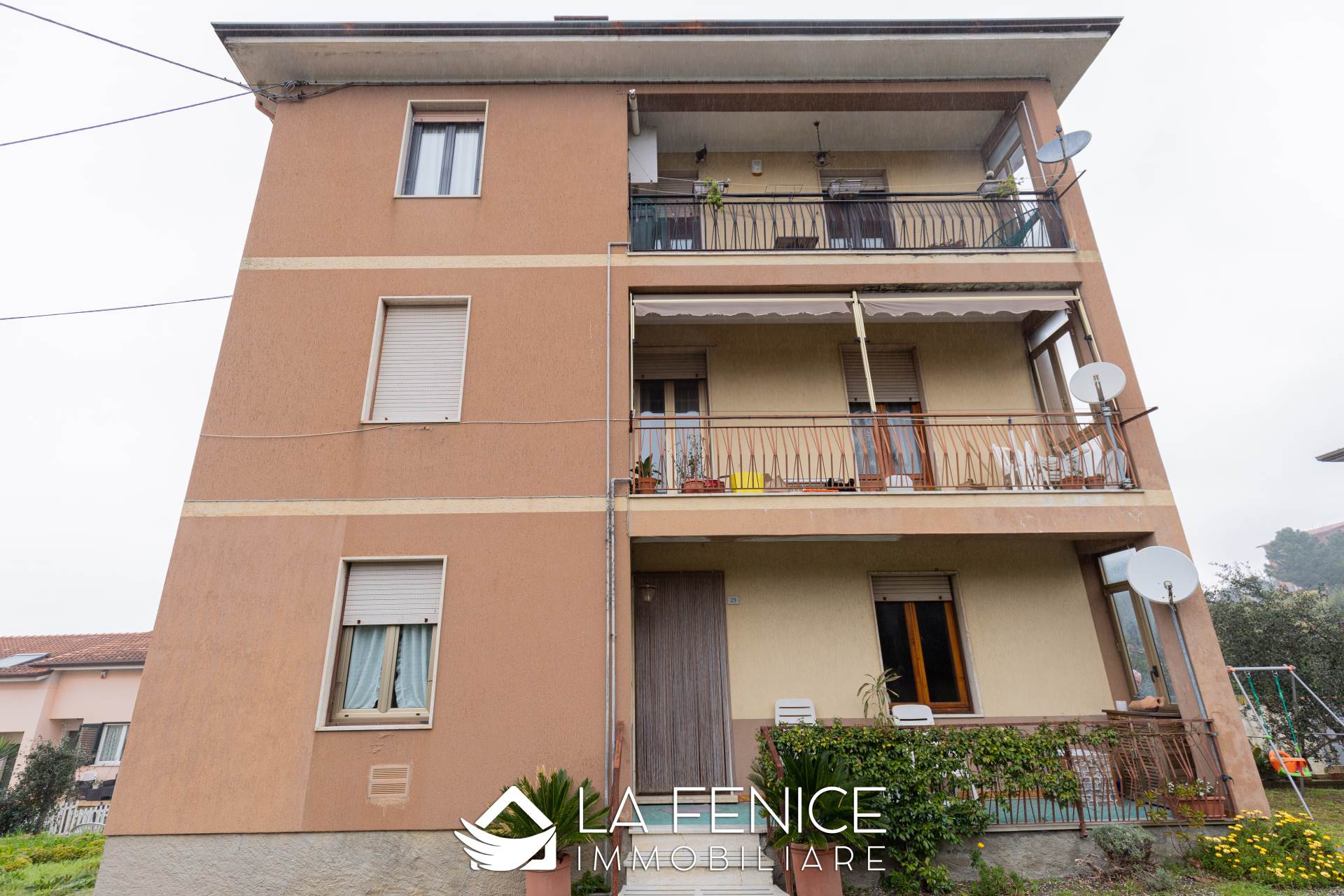 Appartamento a Santo stefano di magra con 4 locali di 61 m2 - Foto