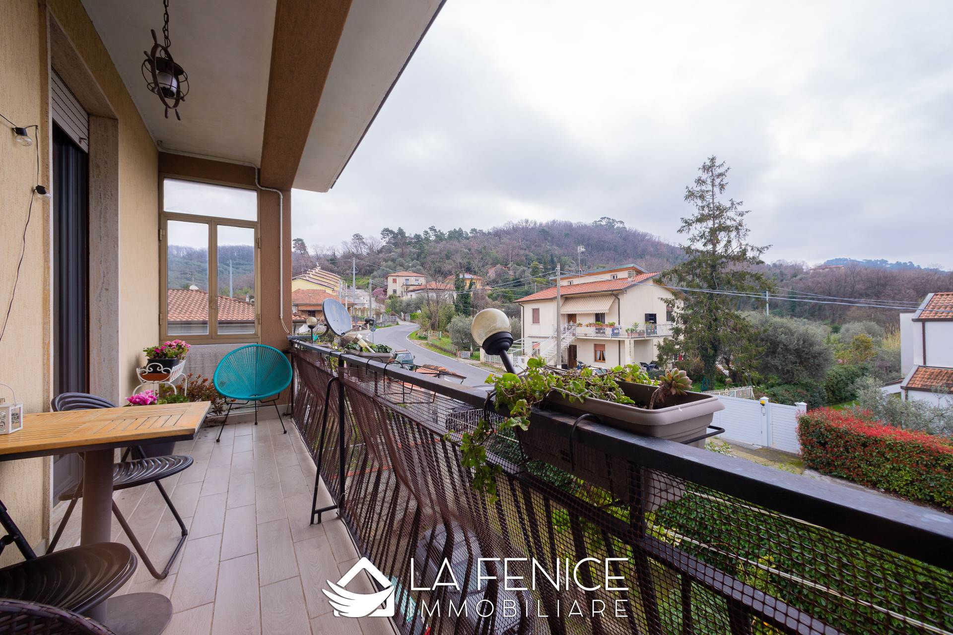 Appartamento a Santo stefano di magra con 6 locali di 119 m2 - Foto