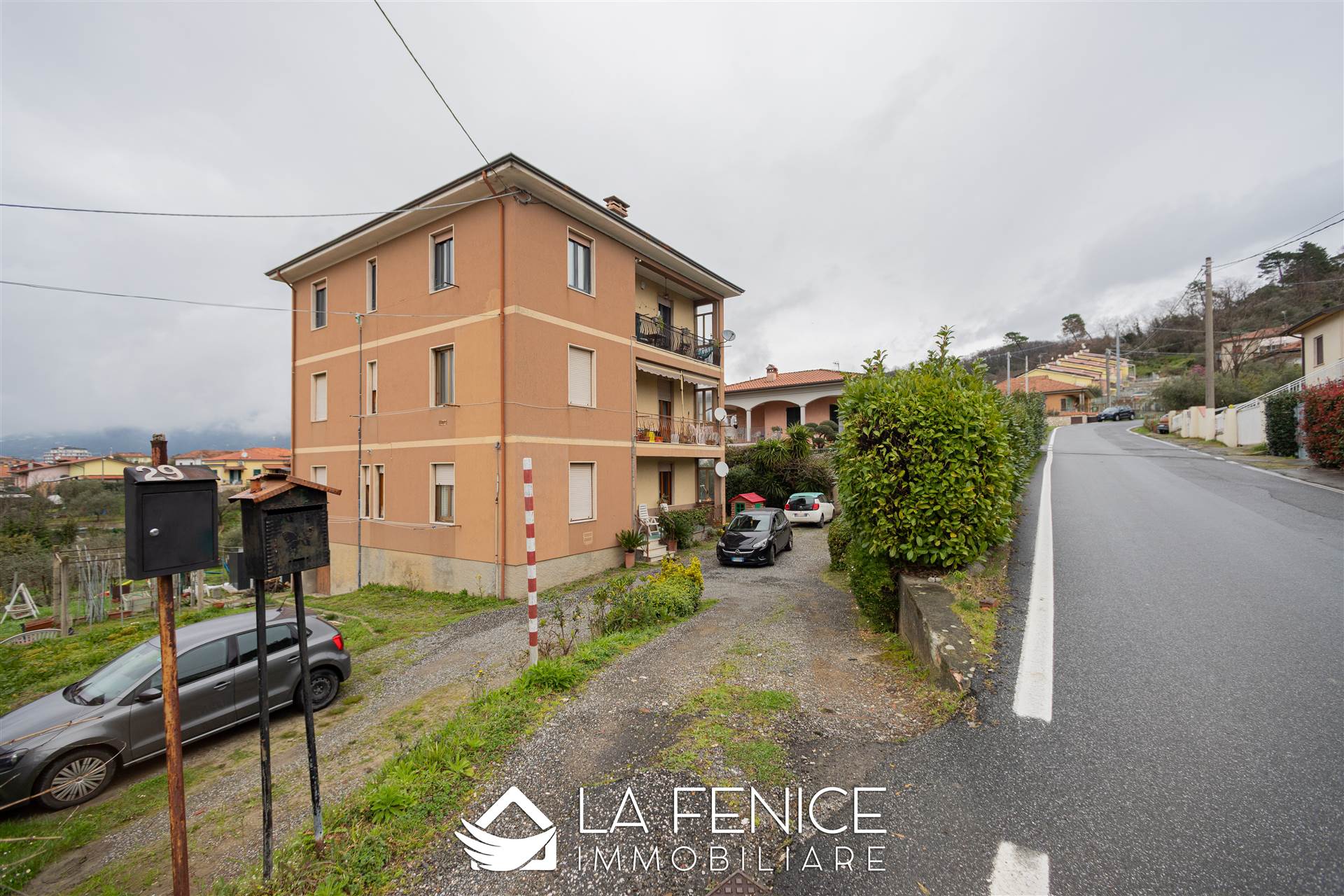 Appartamento a Santo stefano di magra con 6 locali di 119 m2 - Foto