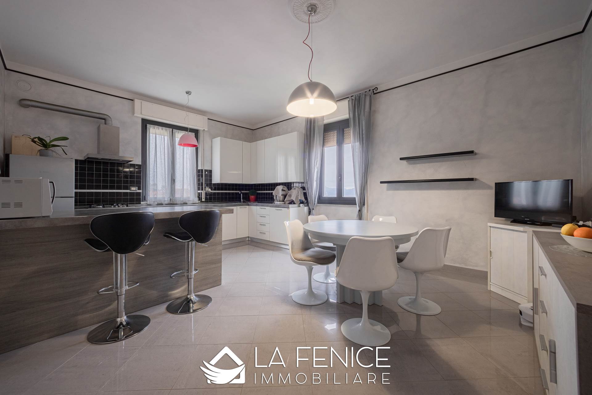 Appartamento a Santo stefano di magra con 6 locali di 119 m2 - Foto