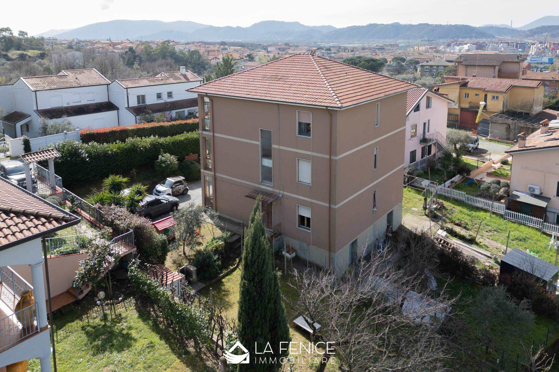 Appartamento a Santo stefano di magra con 6 locali di 119 m2 - Foto