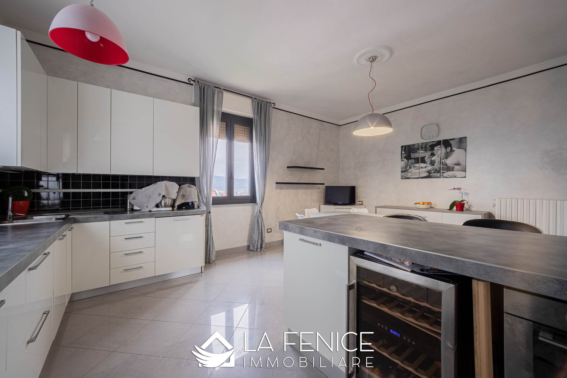 Appartamento a Santo stefano di magra con 6 locali di 119 m2 - Foto