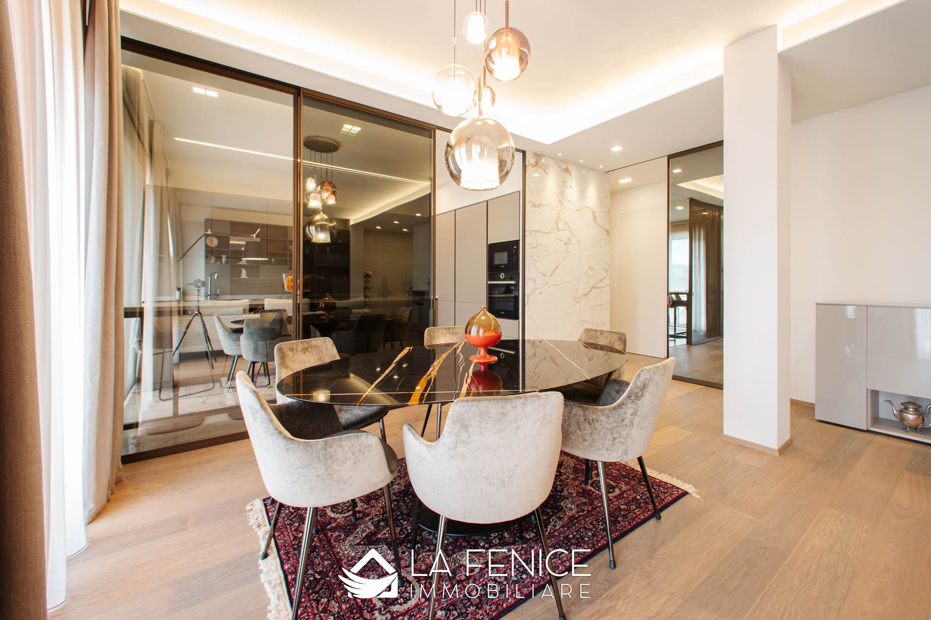 Appartamento a Carrara con 5 locali di 163 m2 - Foto