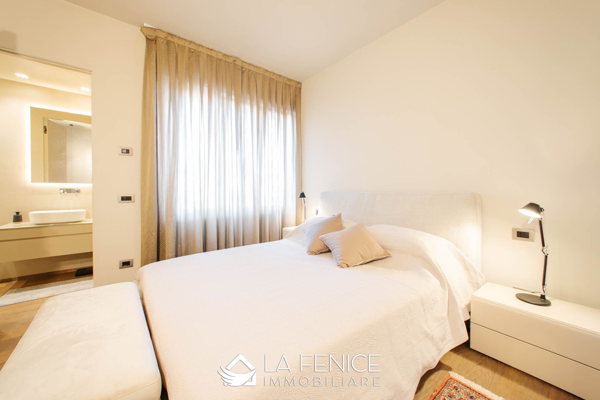 Appartamento a Carrara con 5 locali di 163 m2 - Foto