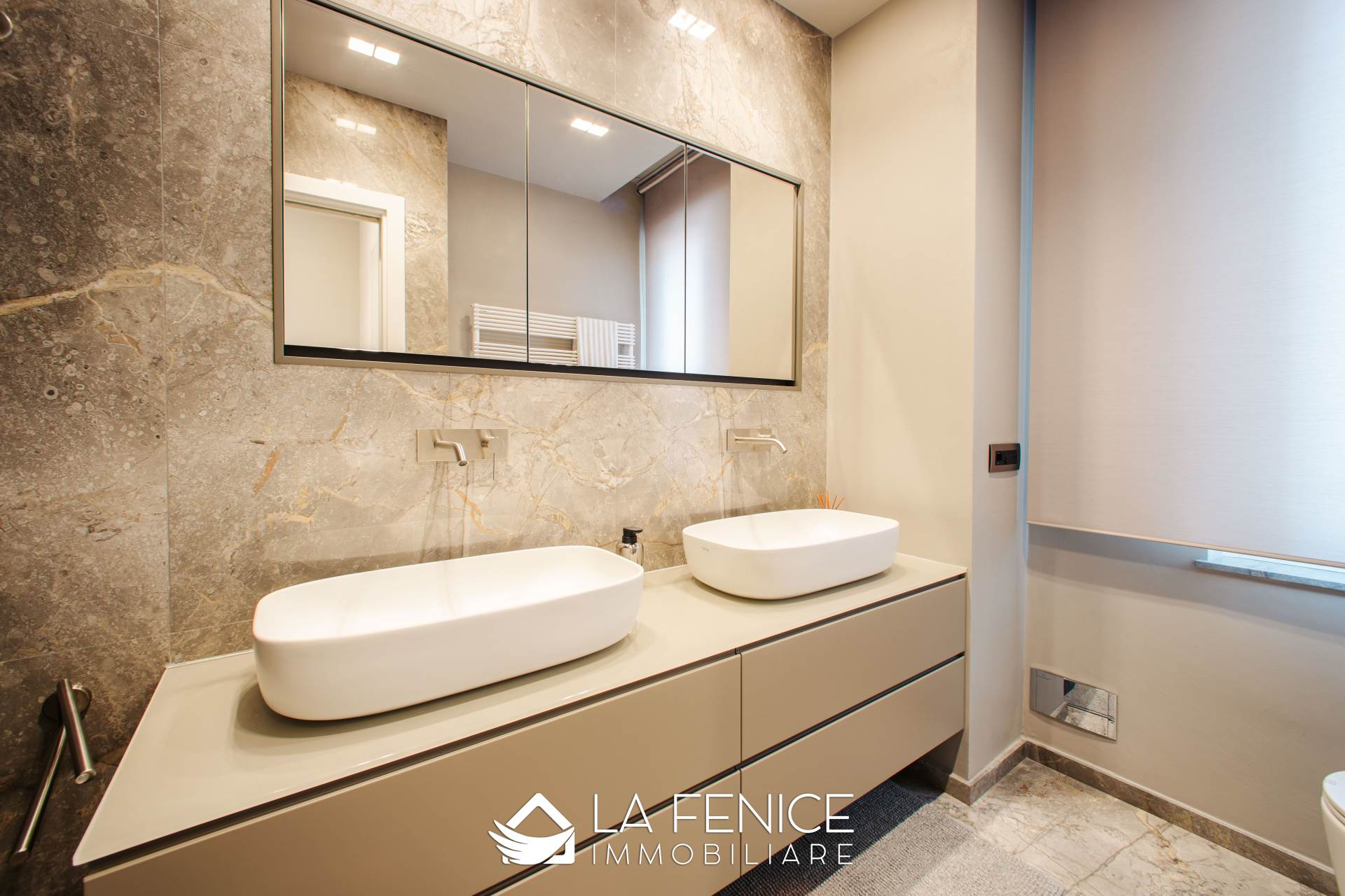 Appartamento a Carrara con 5 locali di 163 m2 - Foto