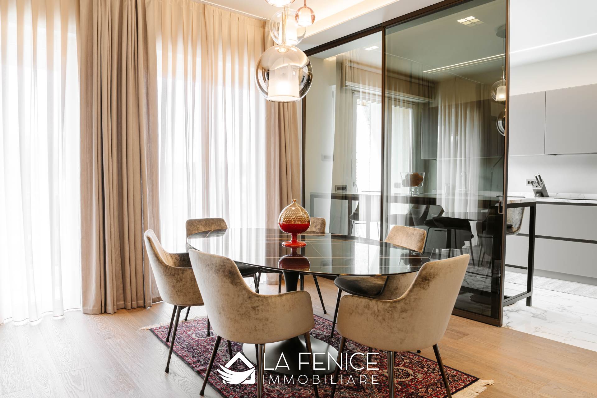 Appartamento a Carrara con 5 locali di 163 m2 - Foto