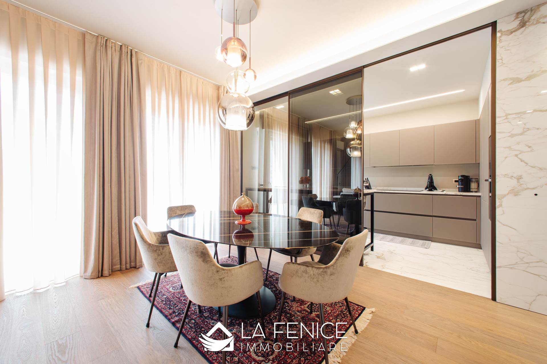 Appartamento a Carrara con 5 locali di 163 m2 - Foto