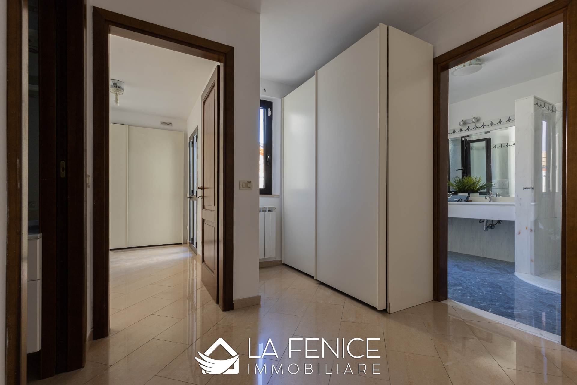 Villino a Viareggio con 7 locali di 155 m2 - Foto Villino a Viareggio con 7 locali di 155 m2 - Foto