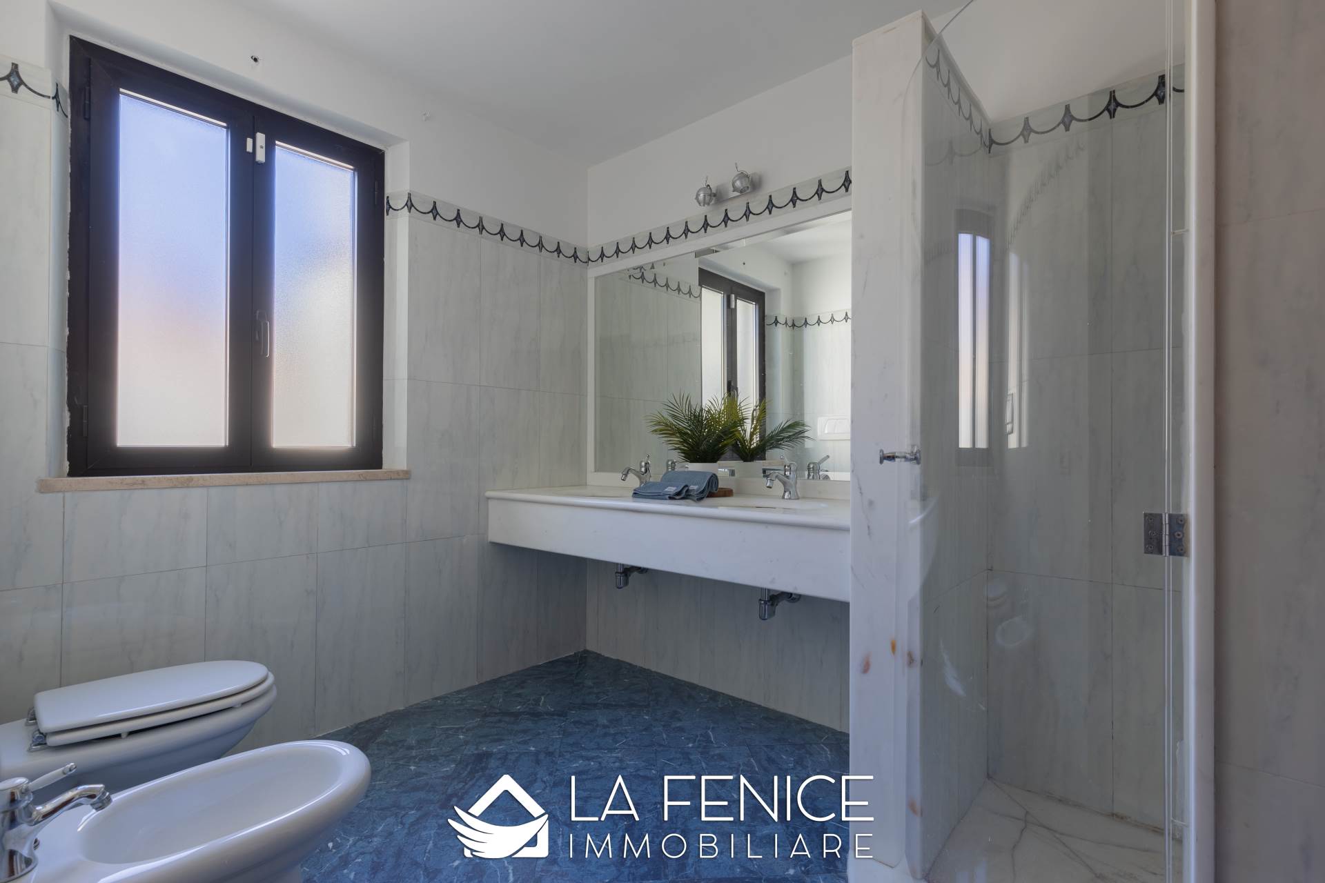 Villino a Viareggio con 7 locali di 155 m2 - Foto Villino a Viareggio con 7 locali di 155 m2 - Foto