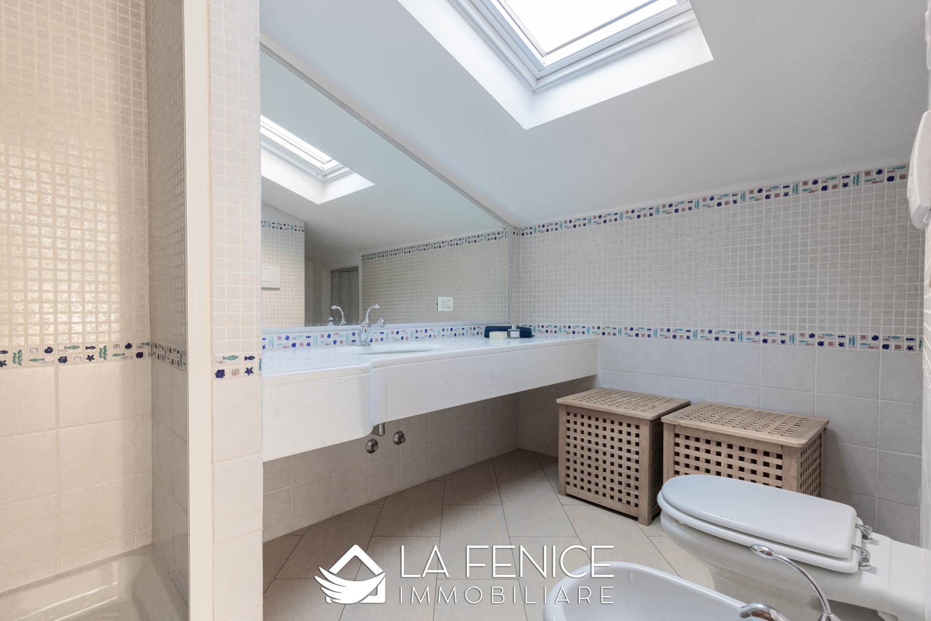 Villino a Viareggio con 7 locali di 155 m2 - Foto Villino a Viareggio con 7 locali di 155 m2 - Foto