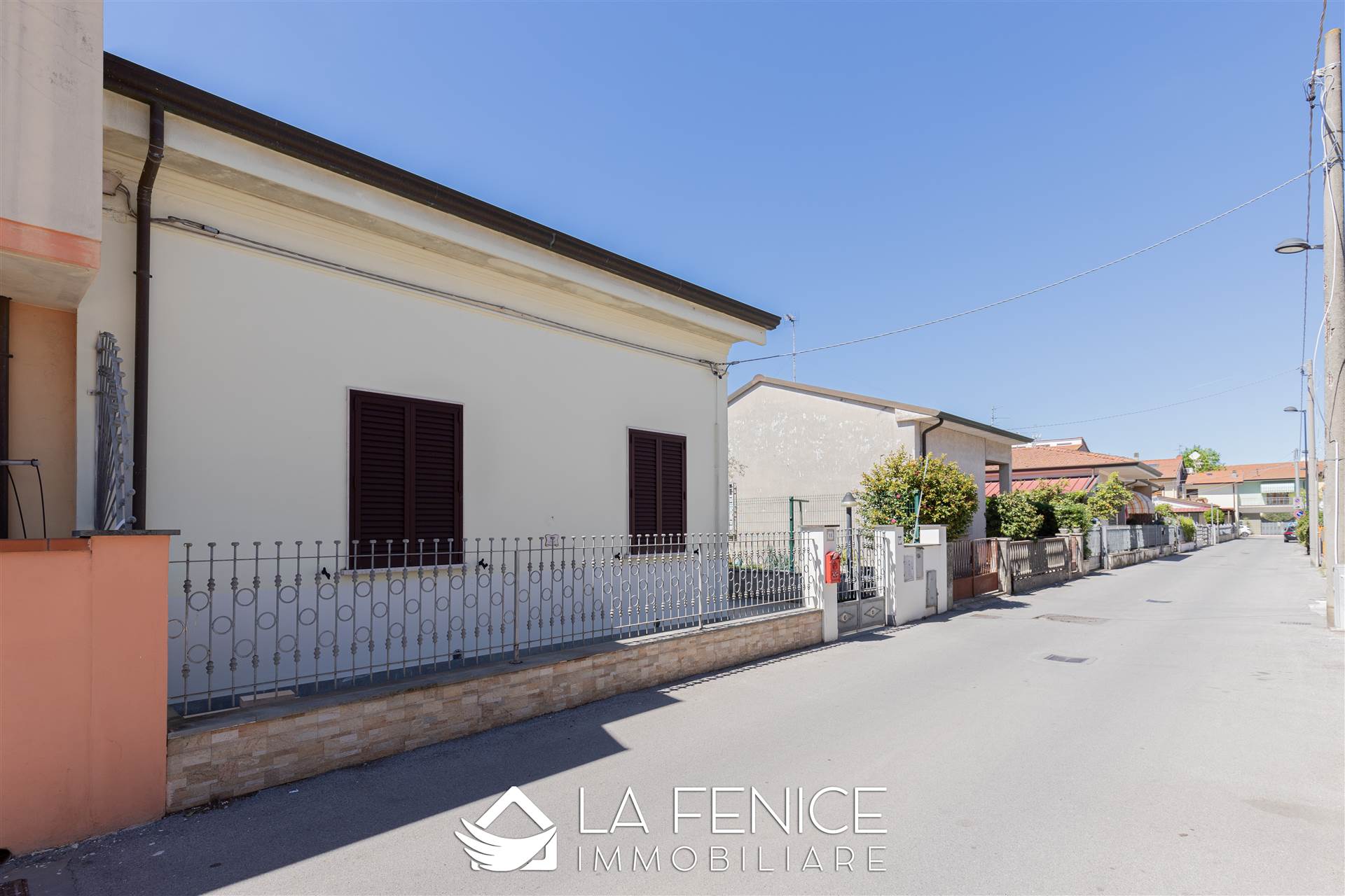 Villino a Viareggio con 7 locali di 155 m2 - Foto Villino a Viareggio con 7 locali di 155 m2 - Foto