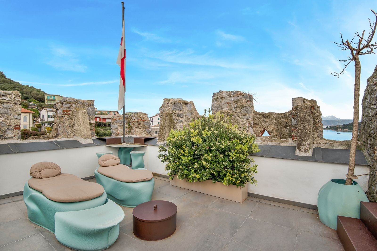 Hotel a Portovenere con 3 locali di 100 m2 - Foto