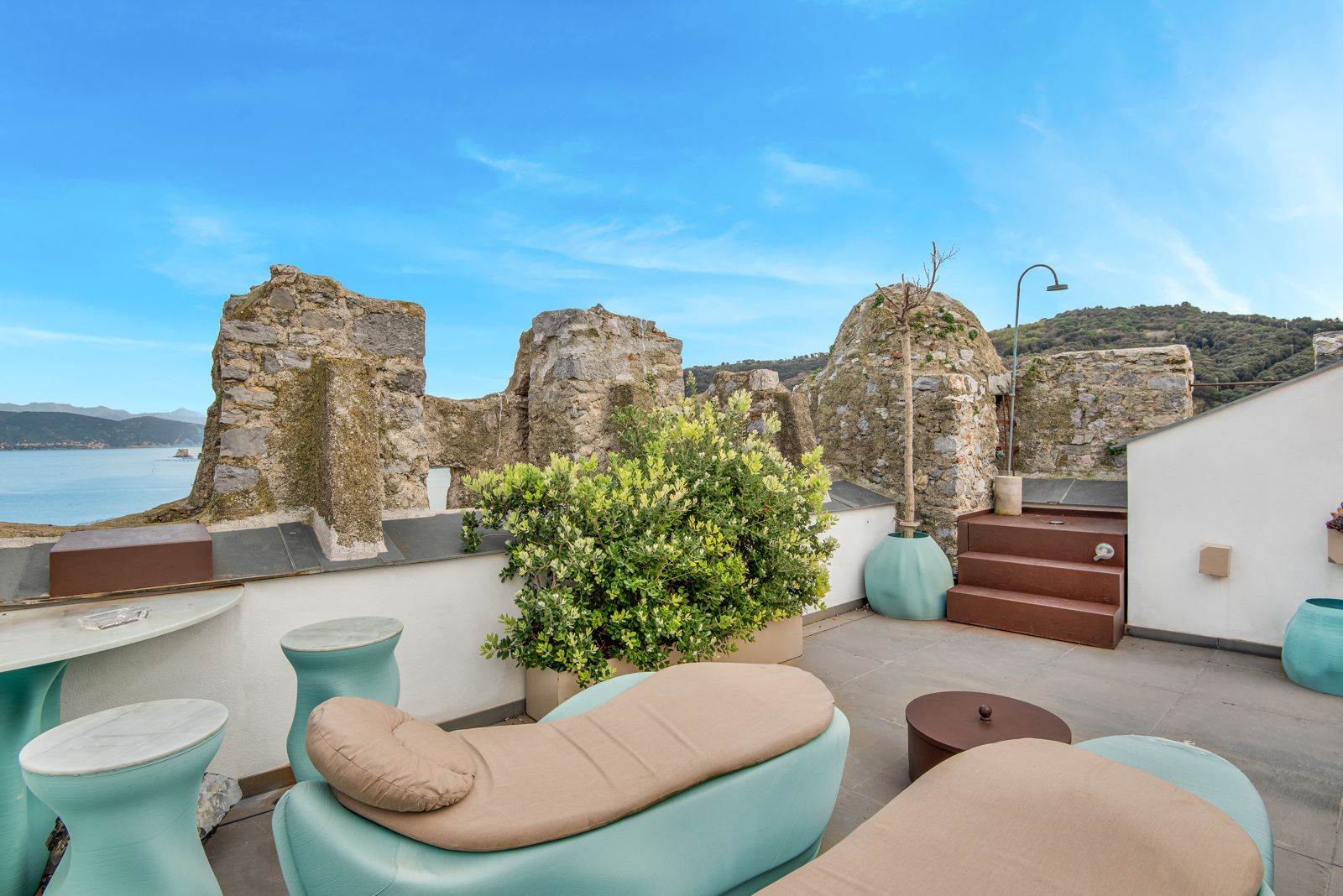 Hotel a Portovenere con 3 locali di 100 m2 - Foto